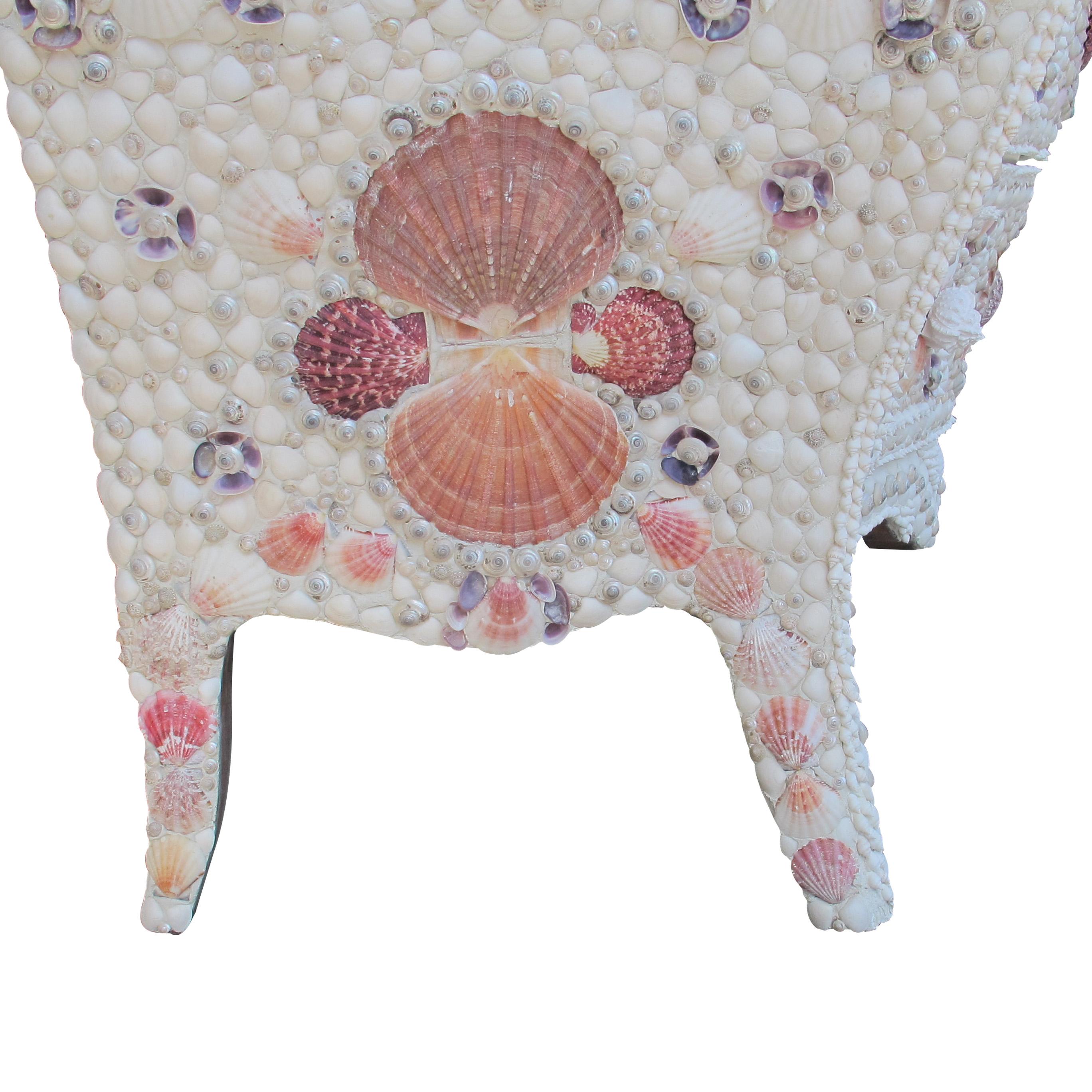 Pair of 1920s Swedish Bombe Chests with Marble Tops and Seashell Embellishment For Sale 3