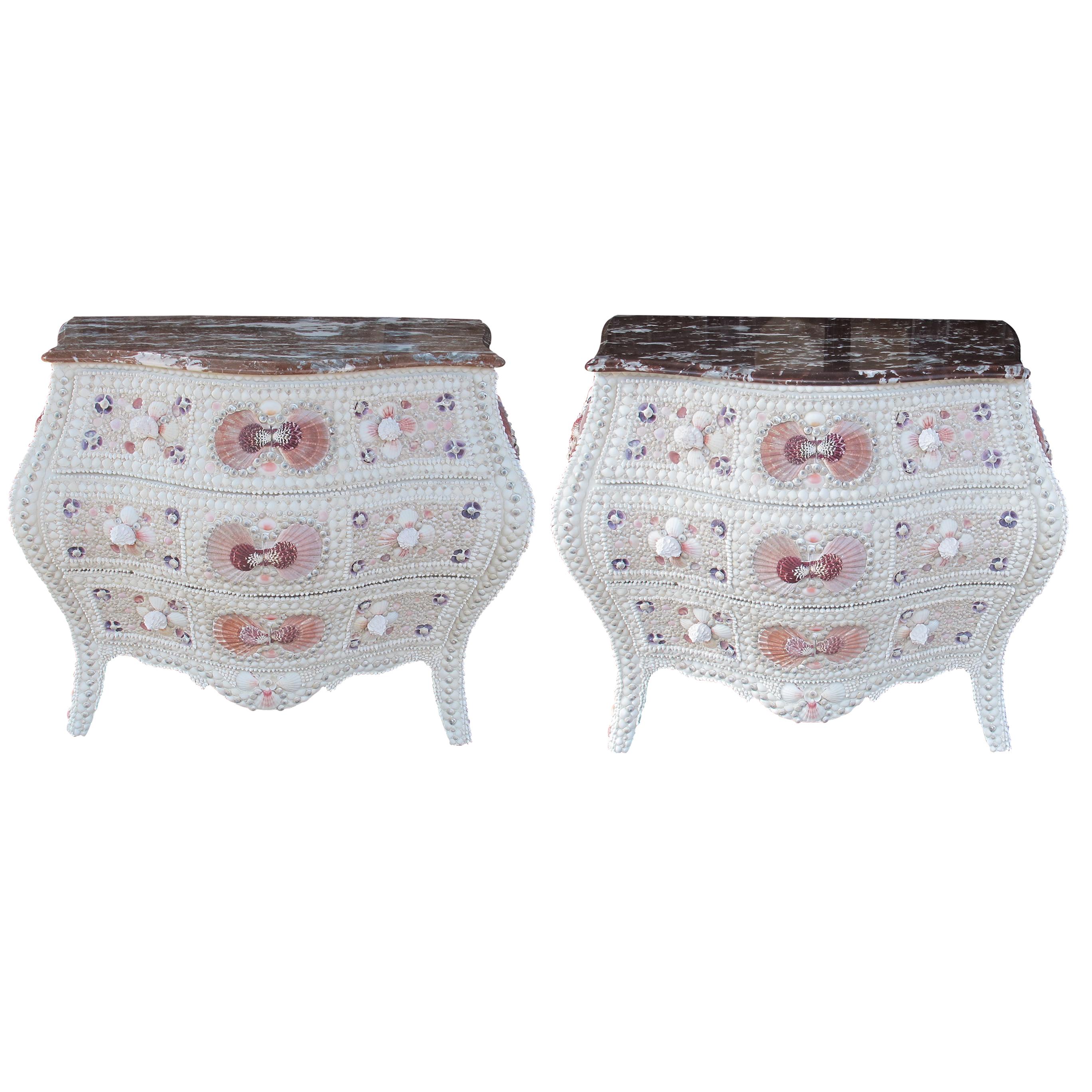 Rococo Revival Pair of 1920s Swedish Bombe Chests with Marble Tops and Seashell Embellishment For Sale