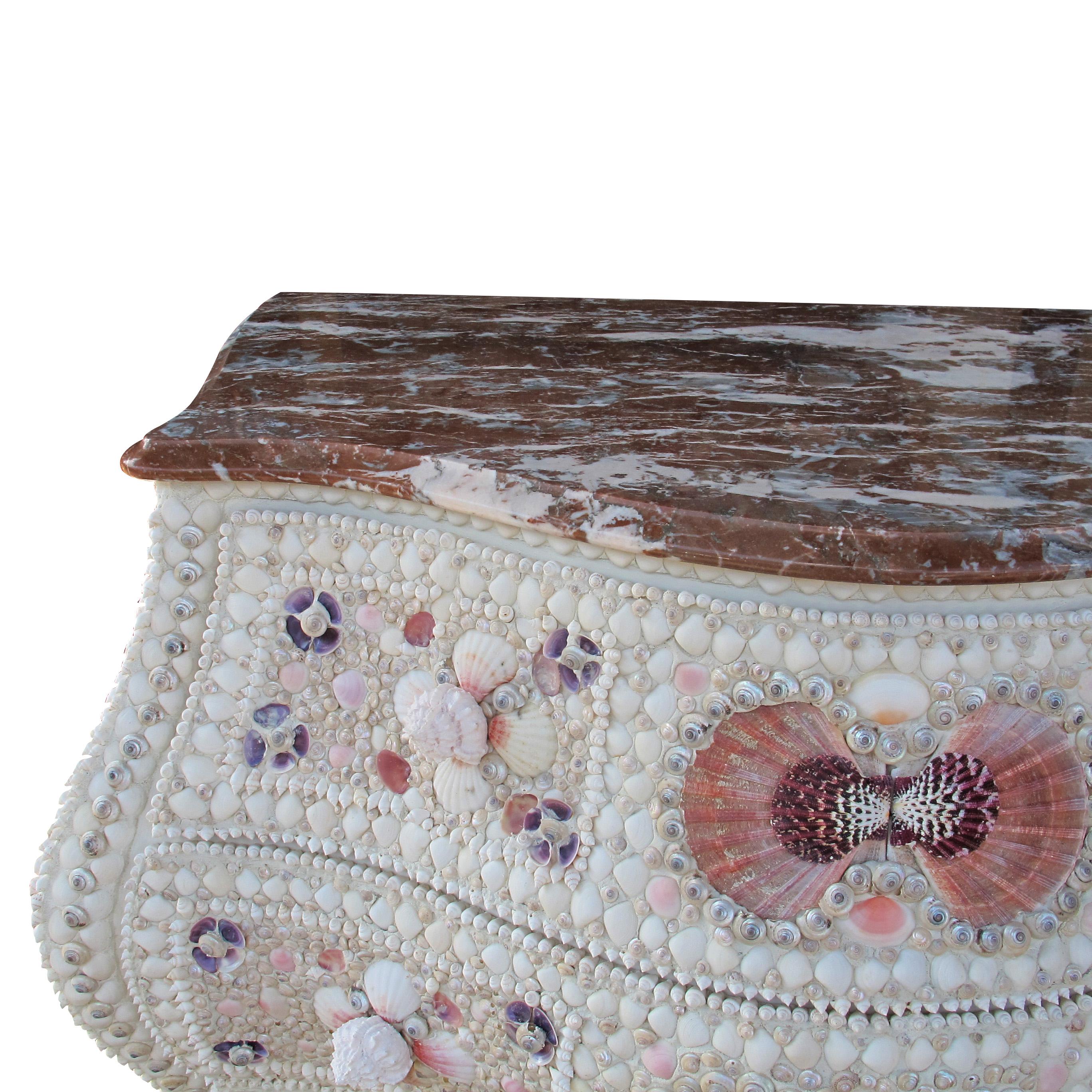 Pair of 1920s Swedish Bombe Chests with Marble Tops and Seashell Embellishment For Sale 1