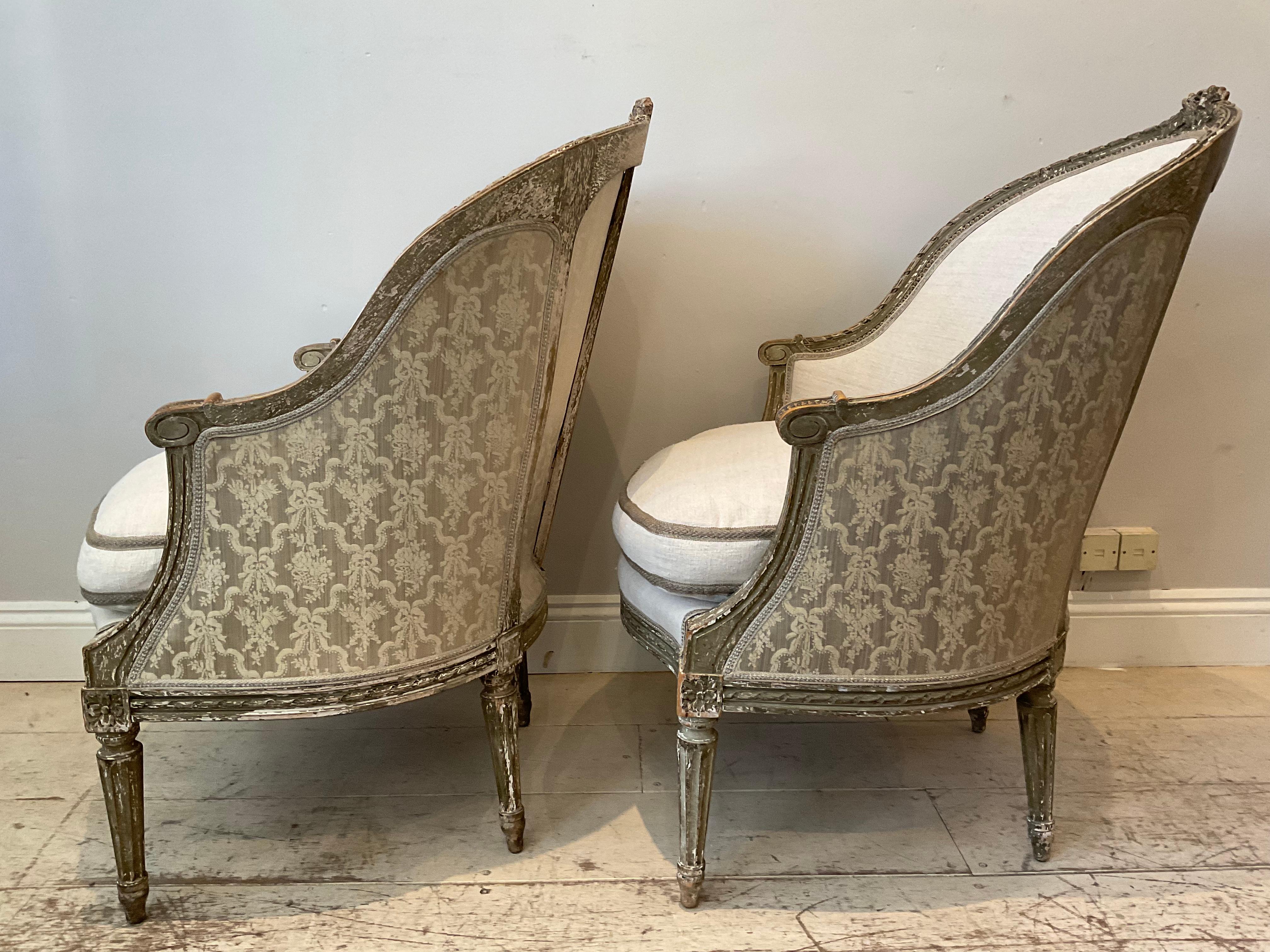 Early 20th Century Pair of 1920s Swedish Painted Armchairs Upholstered in French Linen