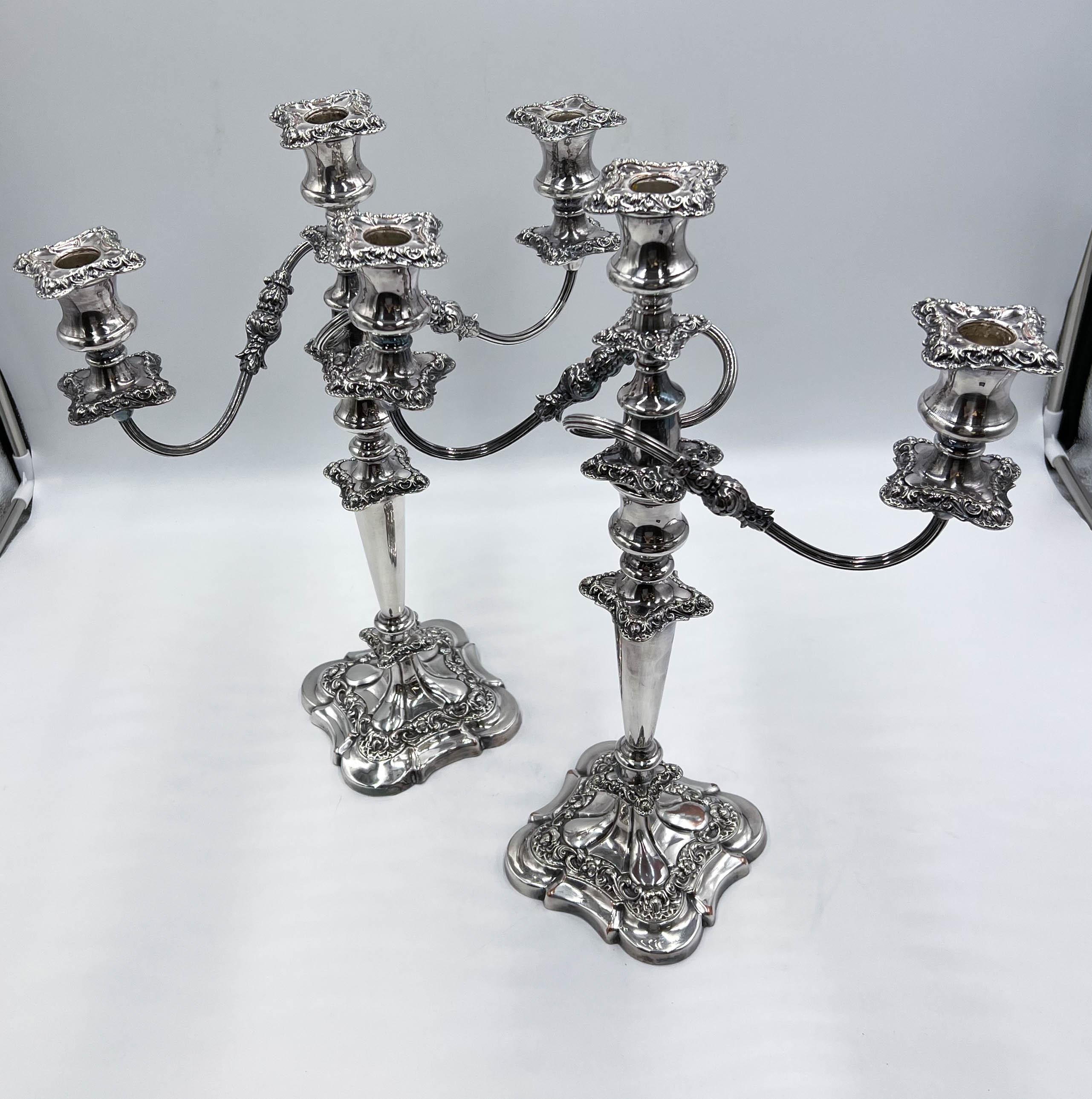 Baroque Pair of 1920s William Suckling Ltd English Silver Plate Candelabras/Candlesticks For Sale