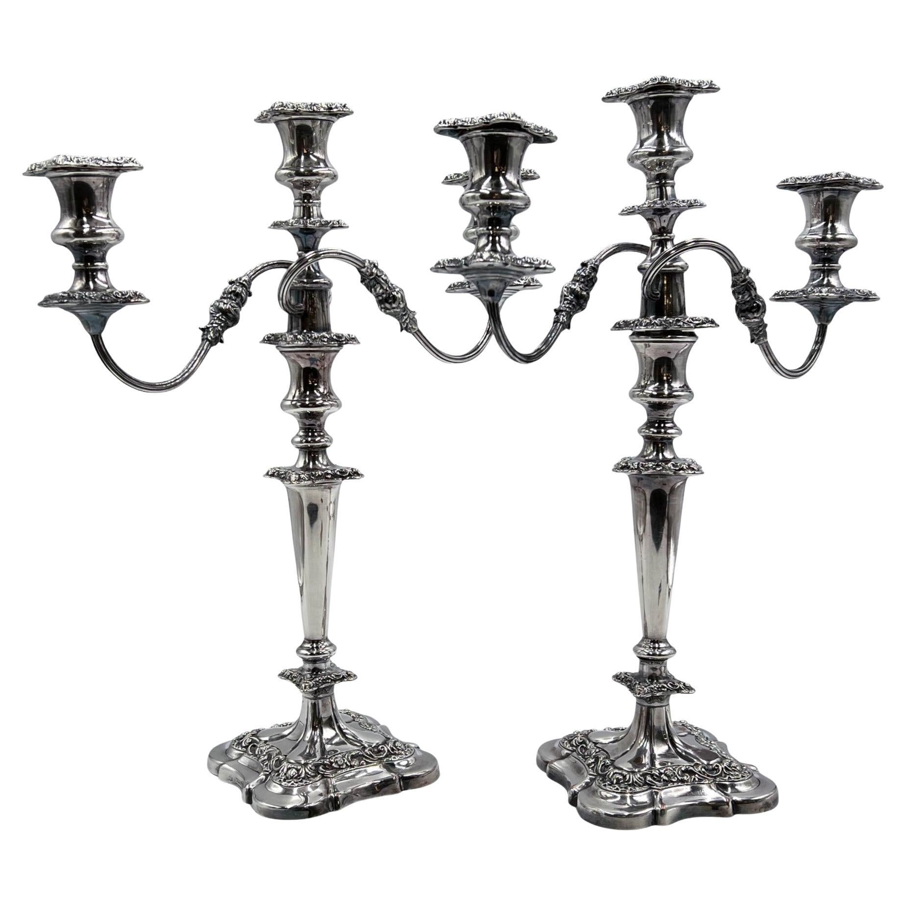 Paire de candélabres/bougeoirs en métal argenté William Suckling Ltd anglais des années 1920