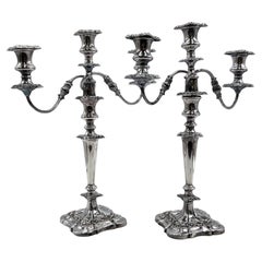 Paire de candélabres/bougeoirs en métal argenté William Suckling Ltd anglais des années 1920
