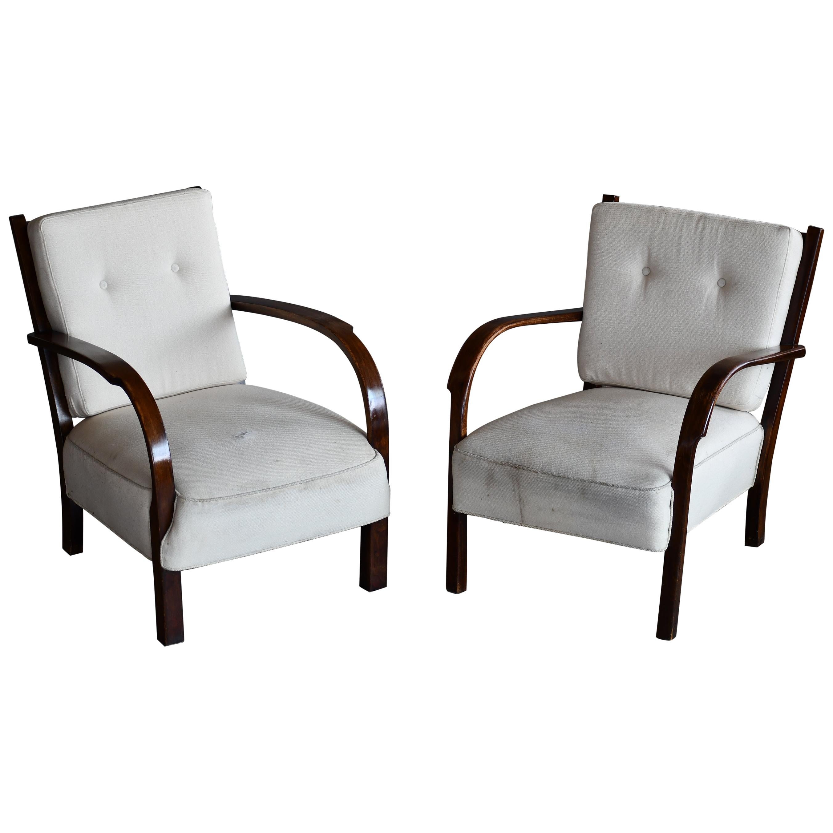 Pair of 1930s-1940s Danish Easy Chairs with Open Armrests by Fritz Hansen