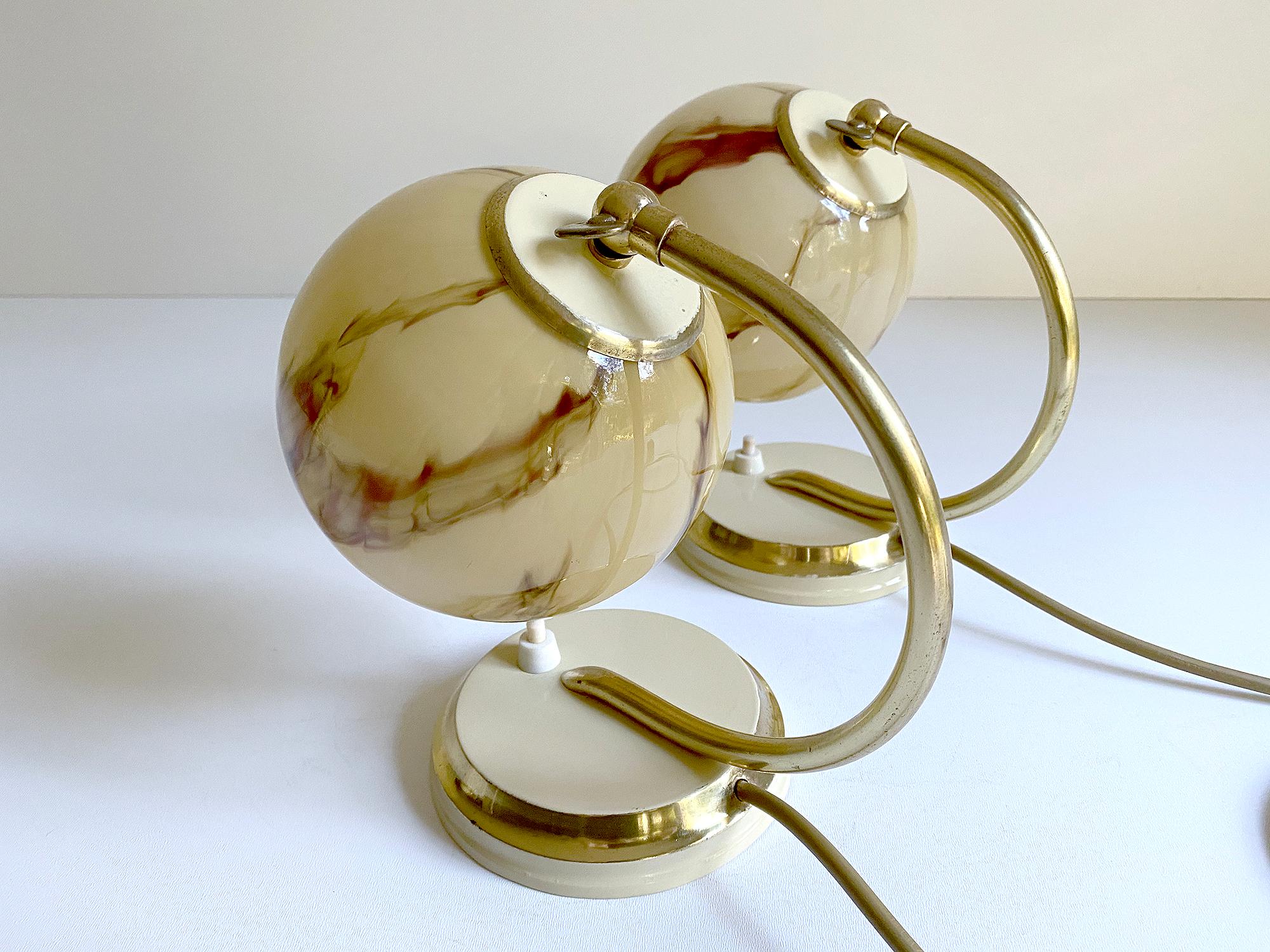 Pair  Art Deco Bauhaus Table Lamps Lights, Brass and Opaline Obxlood Glass, 1930 For Sale 1