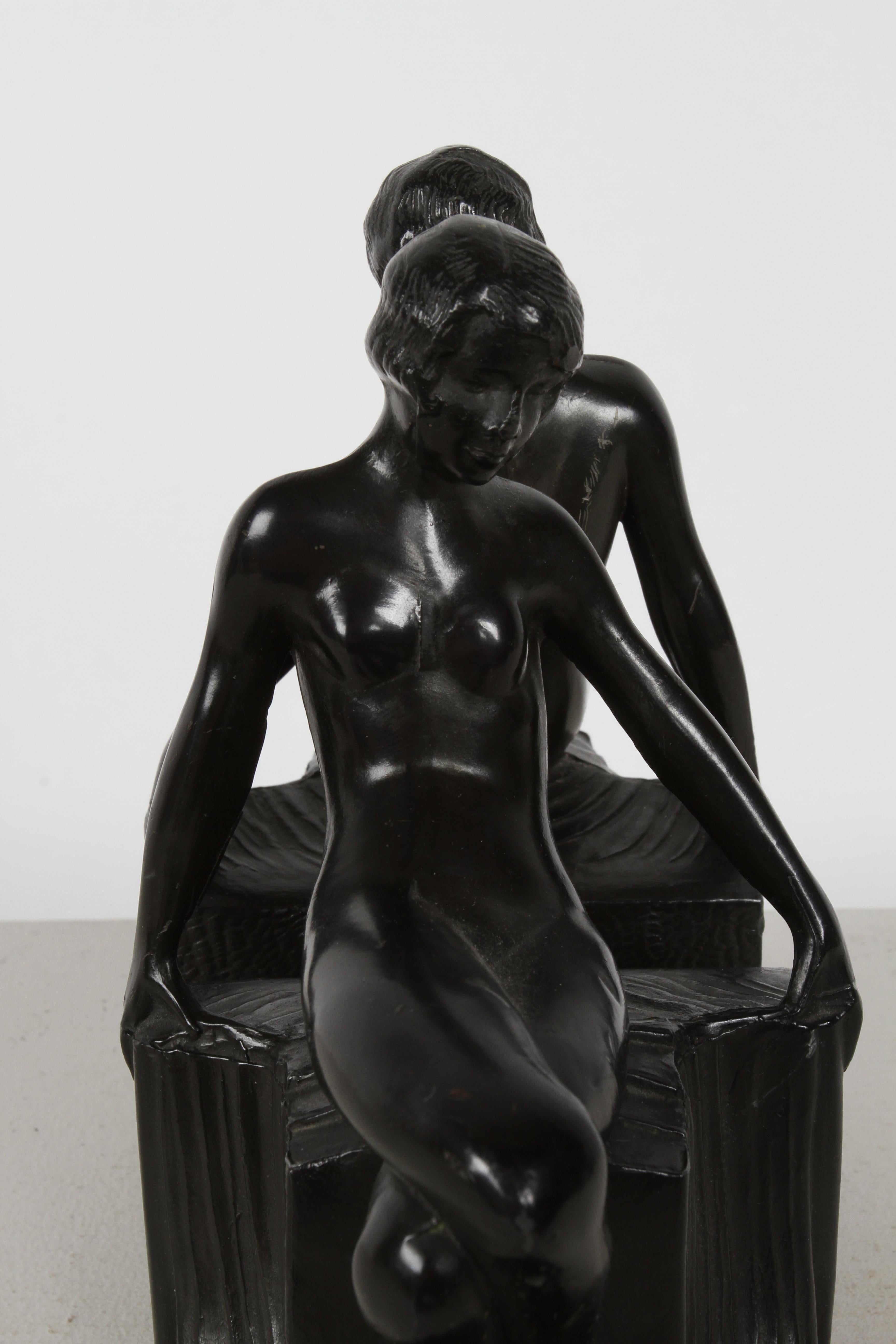 Pair of 1930s Art Deco Era - Nuart - Nude Flapper Girl Spelter Metal Bookends For Sale 4