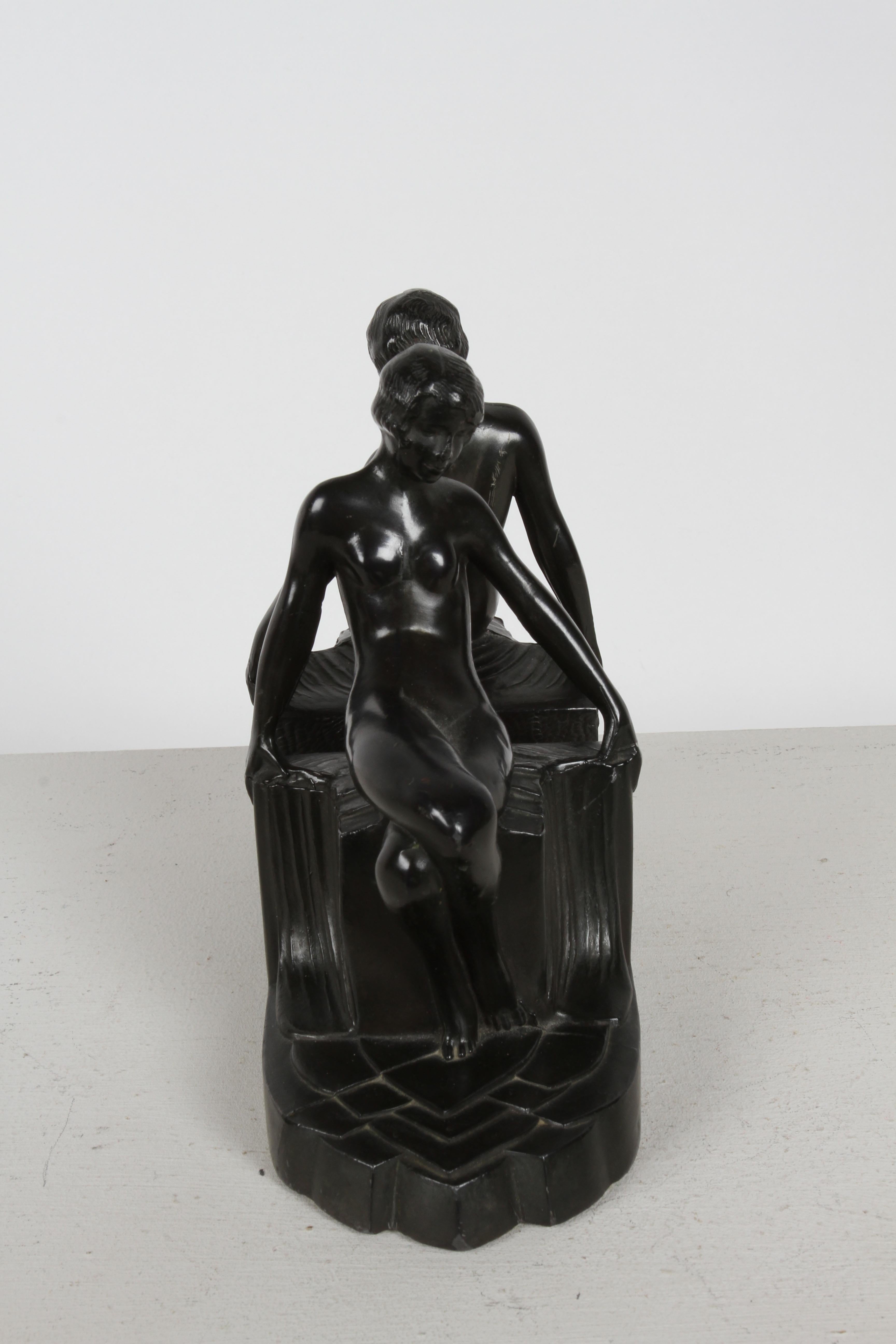 Pair of 1930s Art Deco Era - Nuart - Nude Flapper Girl Spelter Metal Bookends For Sale 2