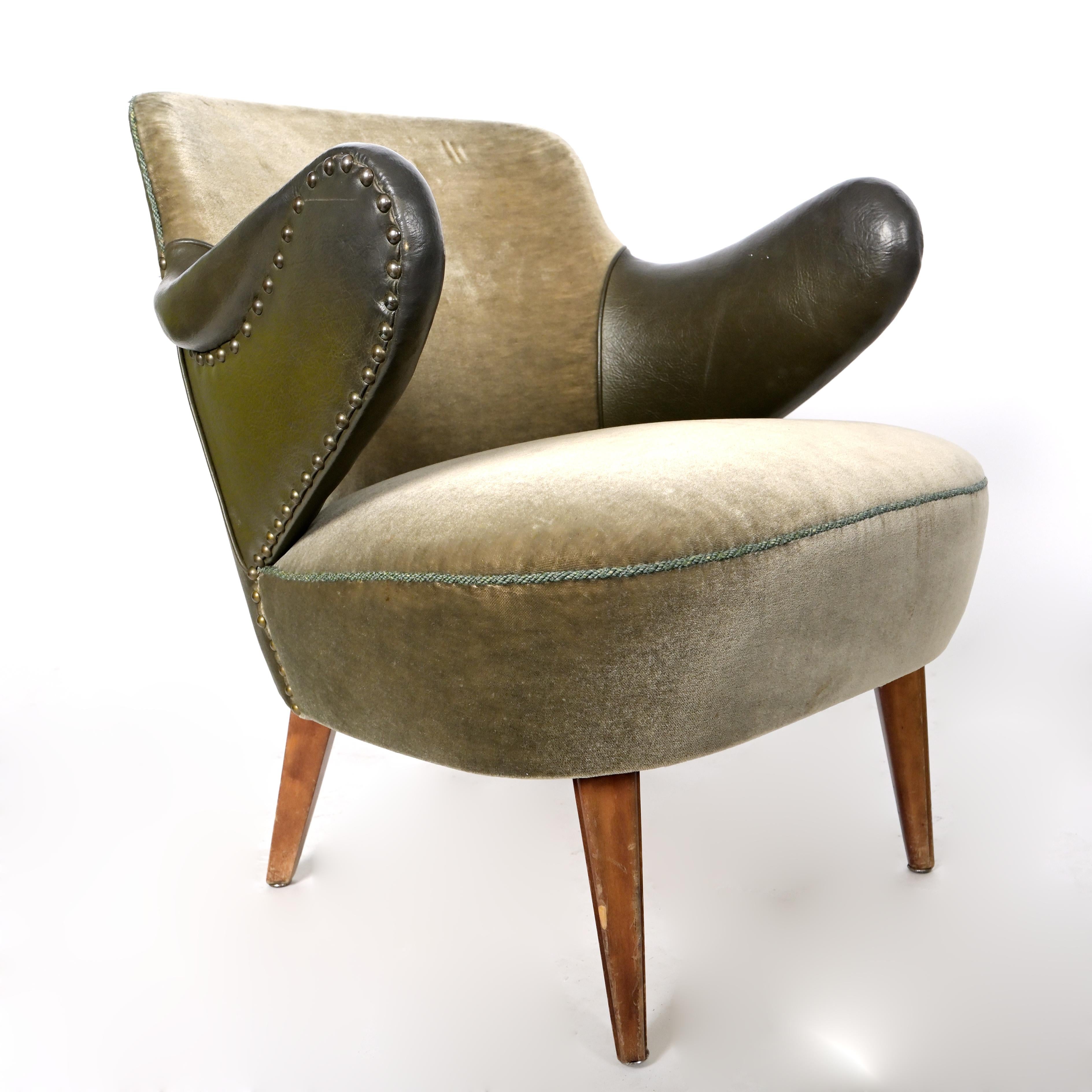 Mid-20th Century Pair of 1950s Faux Leather and Textile Armchairs For Sale