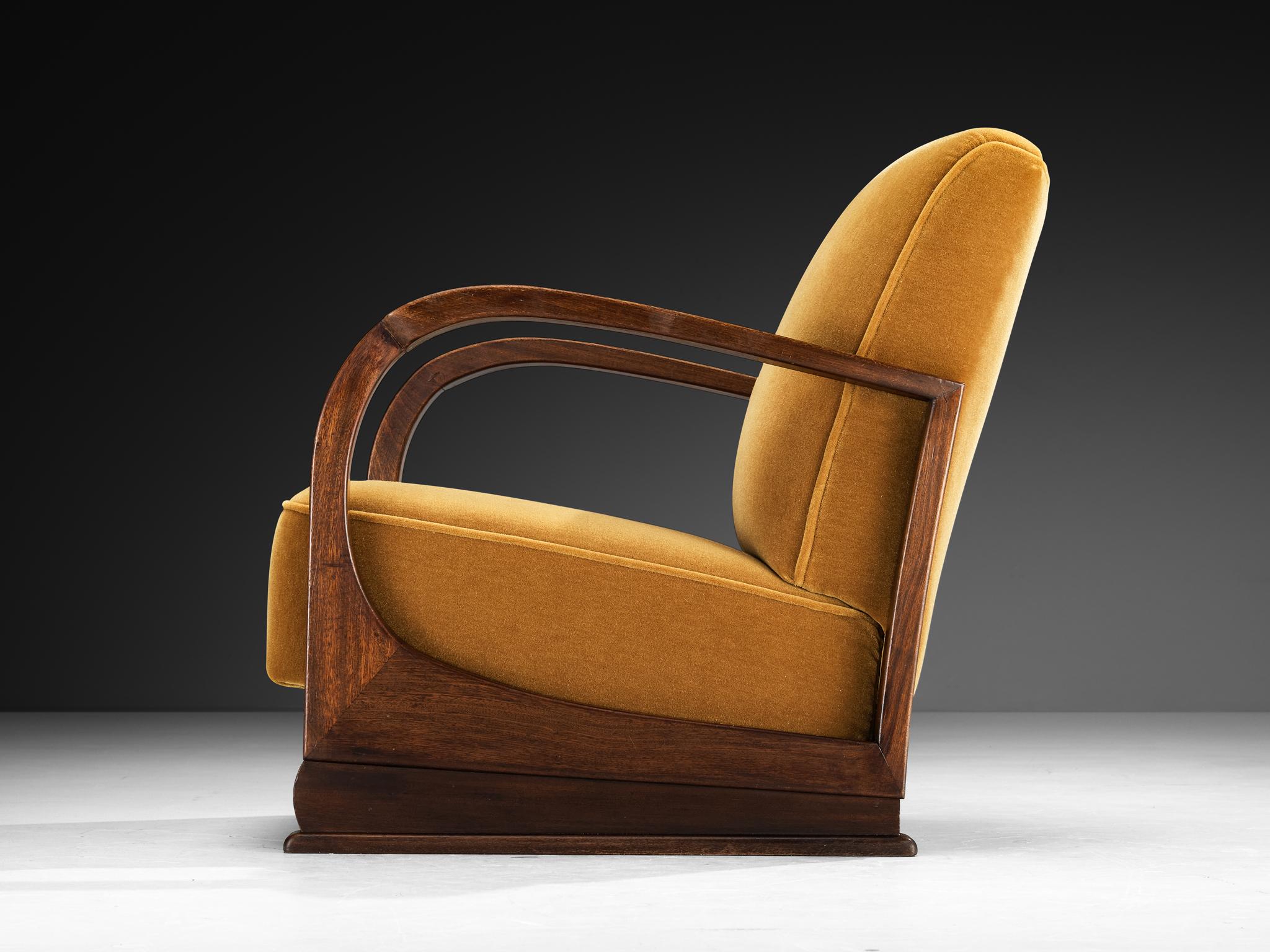 Art Déco Coppia di sedie da salotto Art Deco degli anni '30 con braccioli curvi in mohair di Pierre Frey in vendita