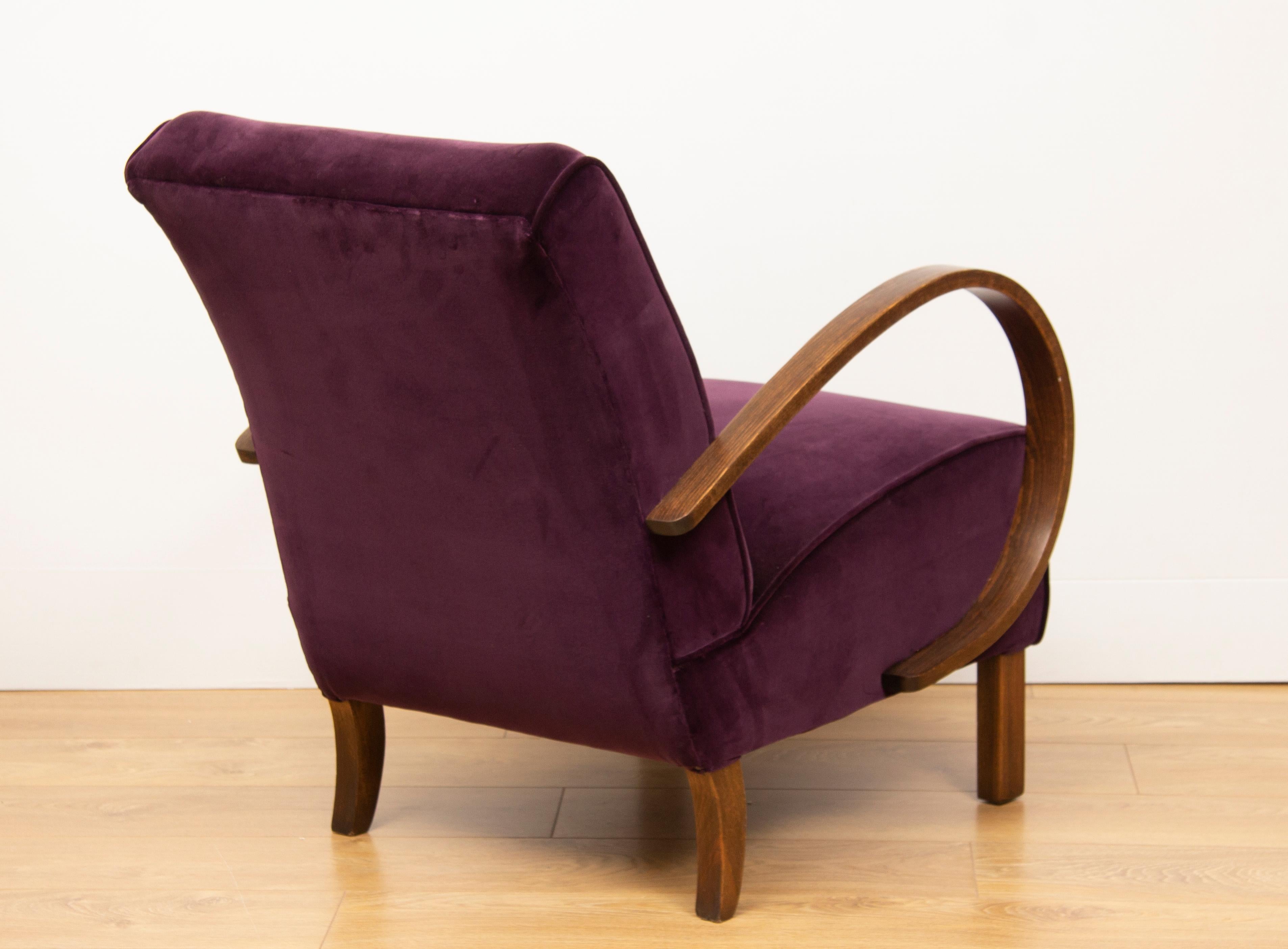 Mid-20th Century Pair of 1930s Art Deco Redcurrant Armchairs Lounge Chairs by Jindrich Halabala