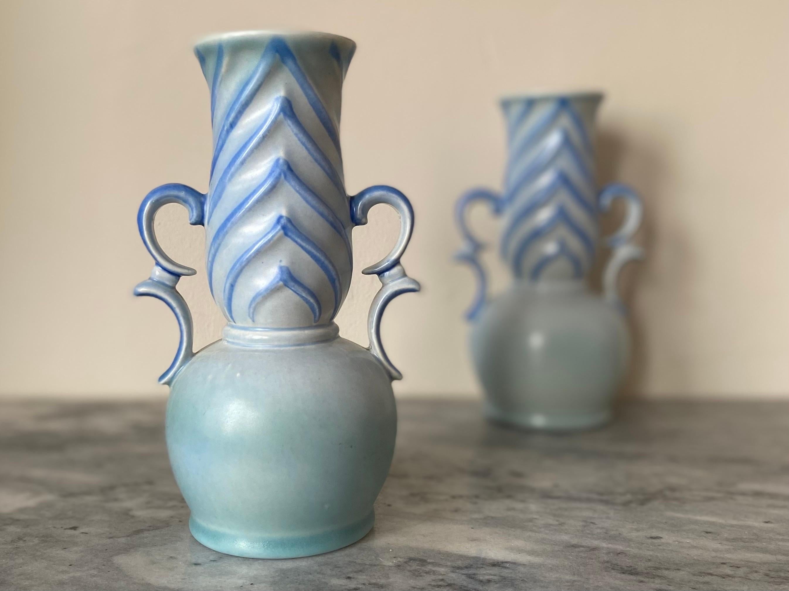 Coppia di vasi in ceramica Art Deco Stangl Pottery blu degli anni '30 in vendita 3