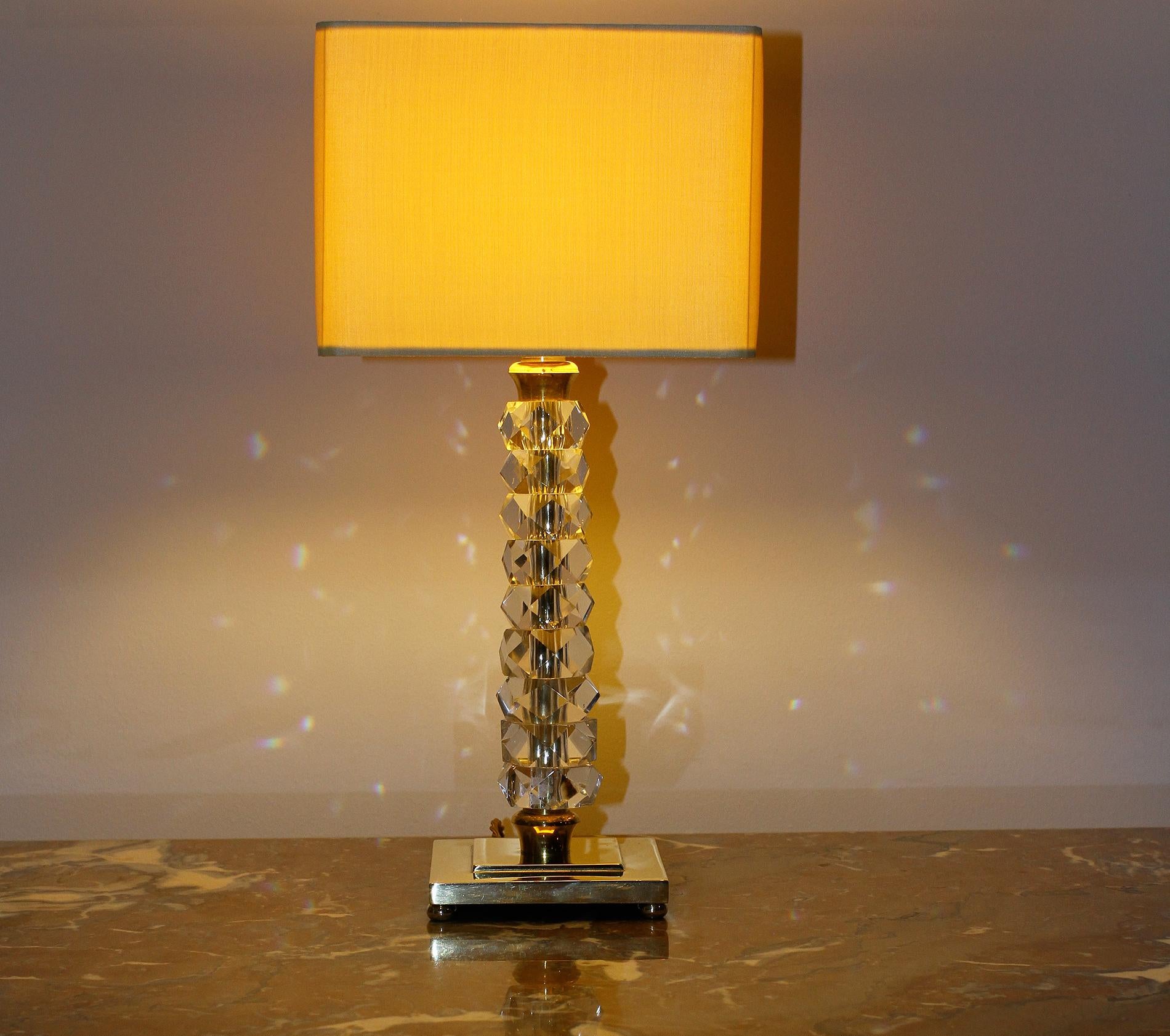 Pair of 1930s Bronze and Crystal Lamps from Prince De Galles Hotel For Sale 1