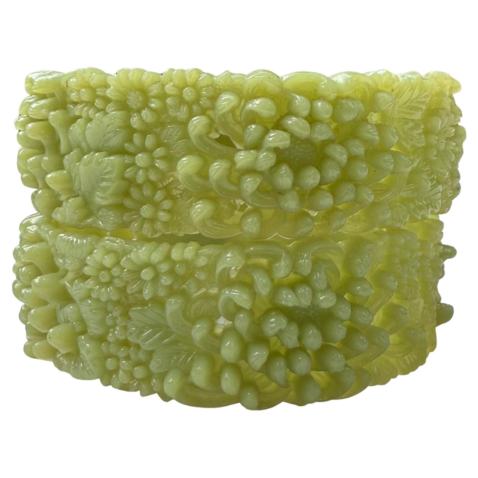 Pair of  1930’s Crythansium Bangles, Pierced & Molded Celluloid Bracelets im Angebot