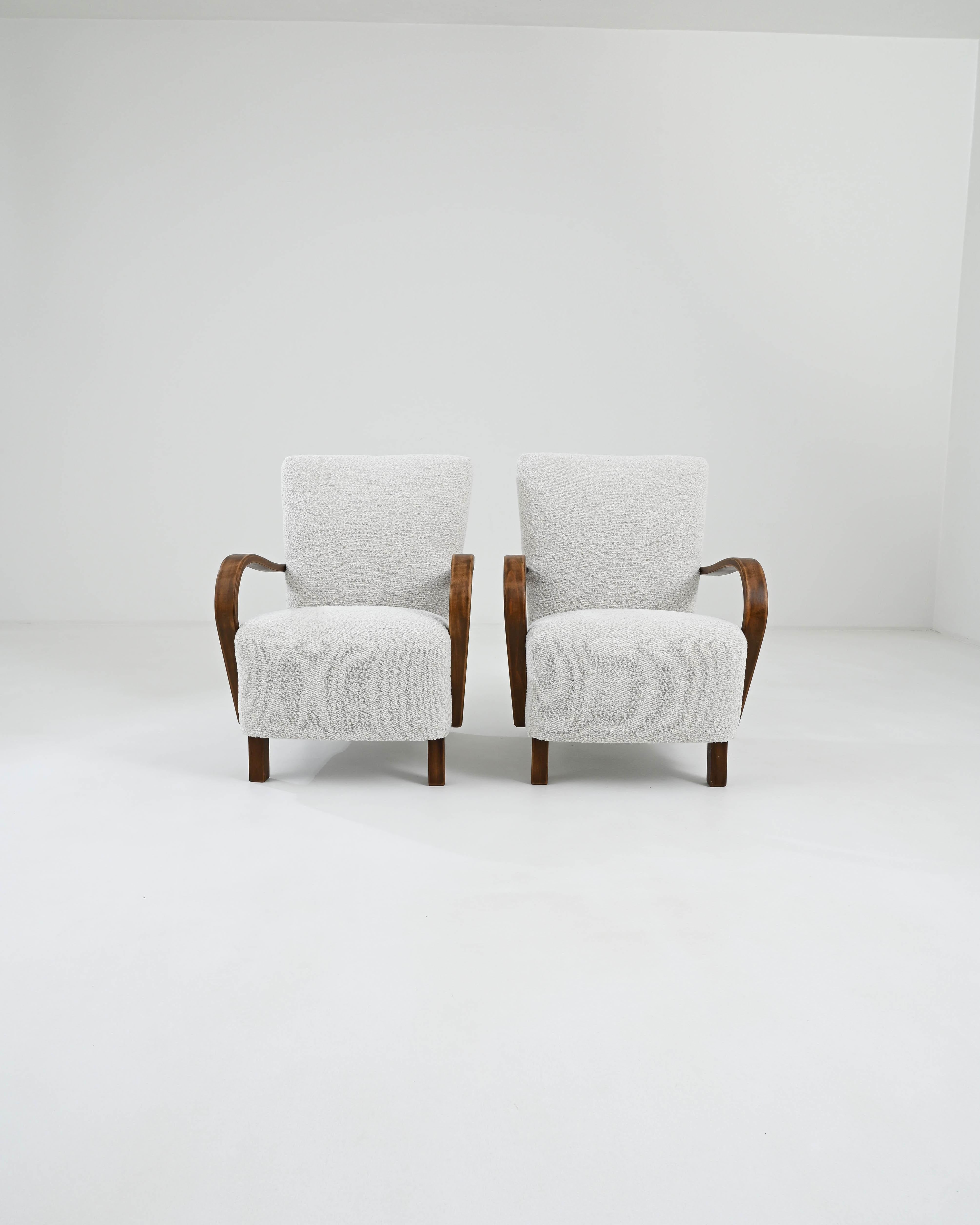 Mid-20th Century Pair of 1930s Czech Upholstered Armchairs by J. Halabala
