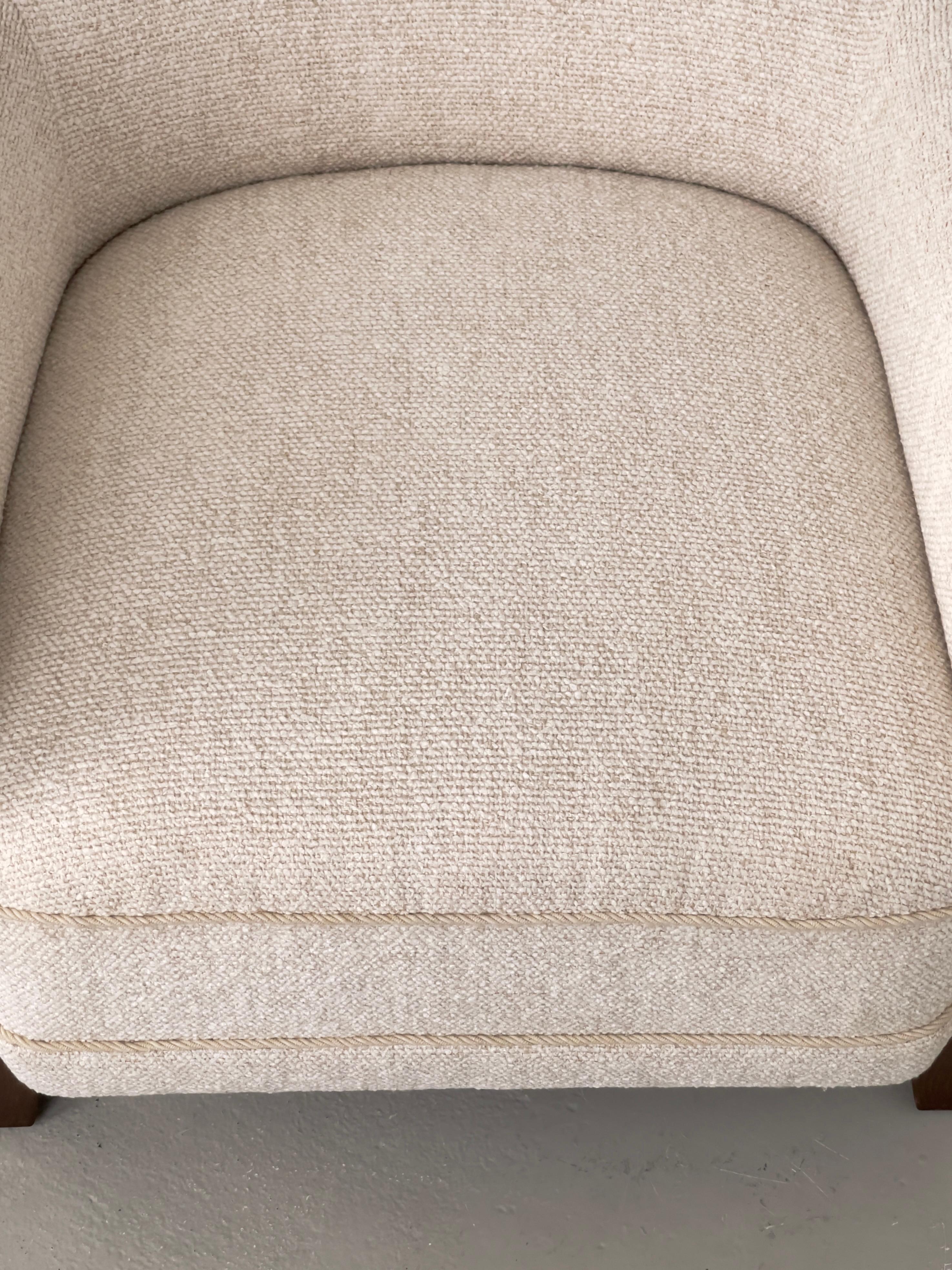 Pair of 1930s danish cabinet maker lounge chairs reupholstered in Kvadrat bouclé For Sale 8