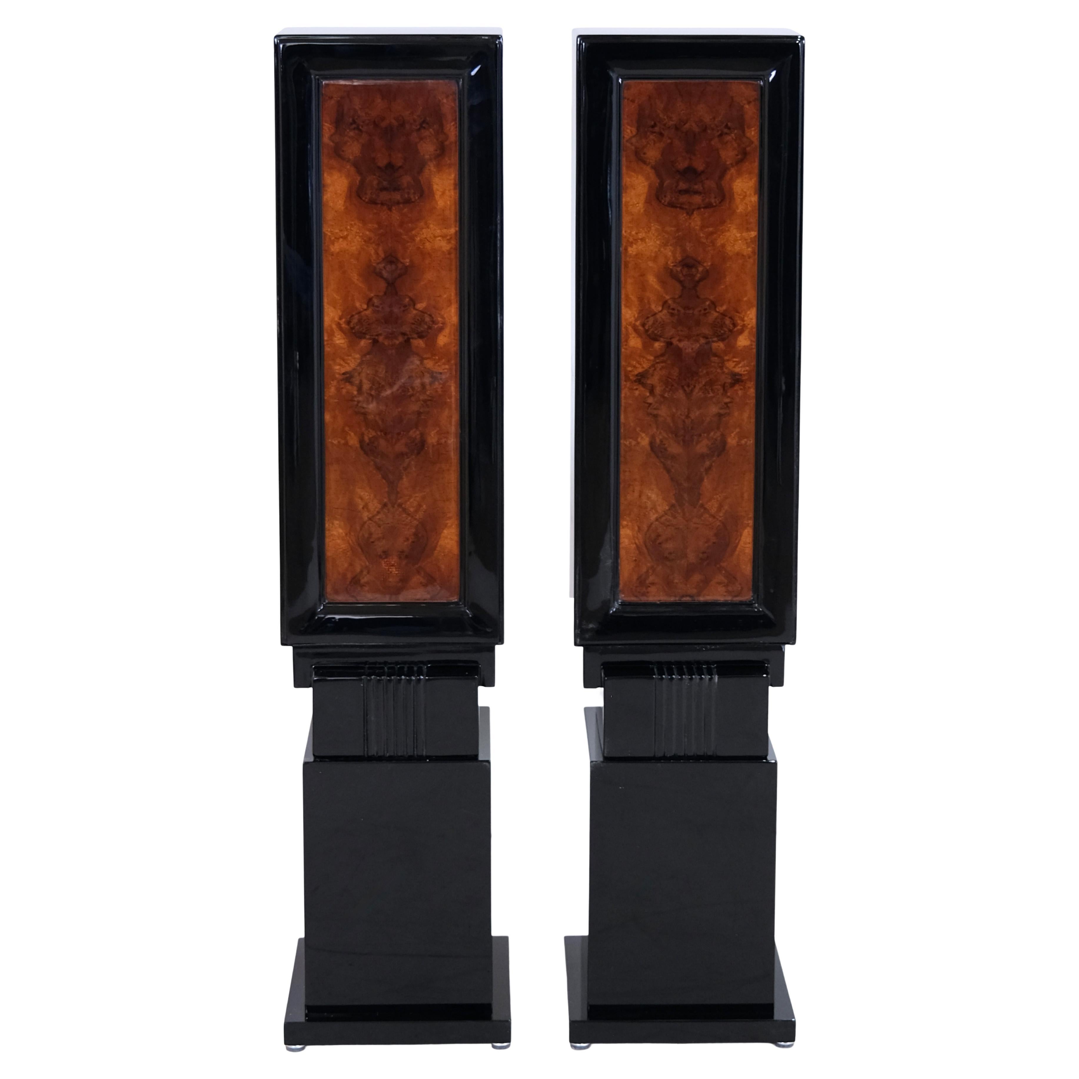 Pair of 1930s French Art Deco Columns in Nutwood and Black Lacquer