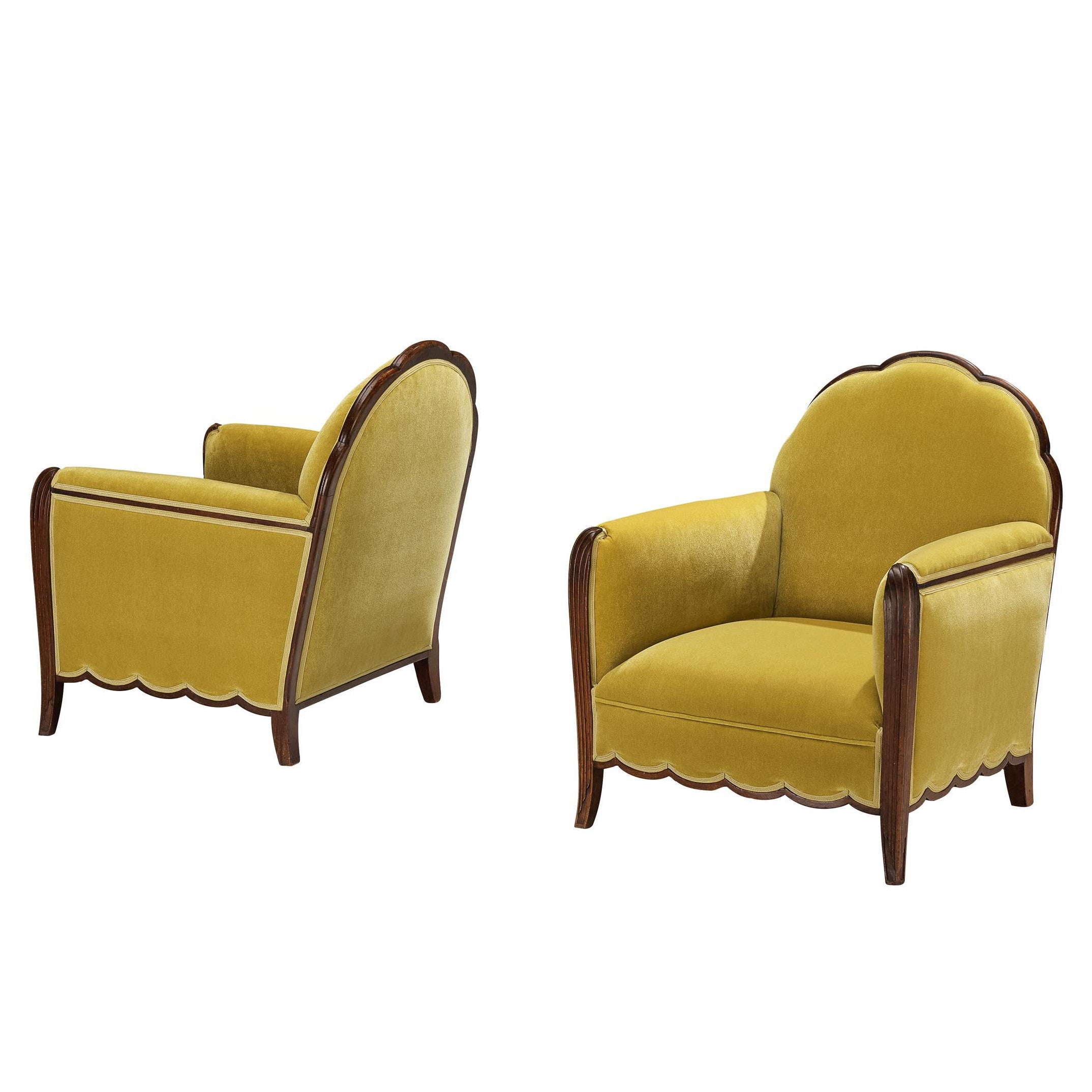 Paire de chaises longues Art déco françaises des années 1930 en velours jaune moutarde