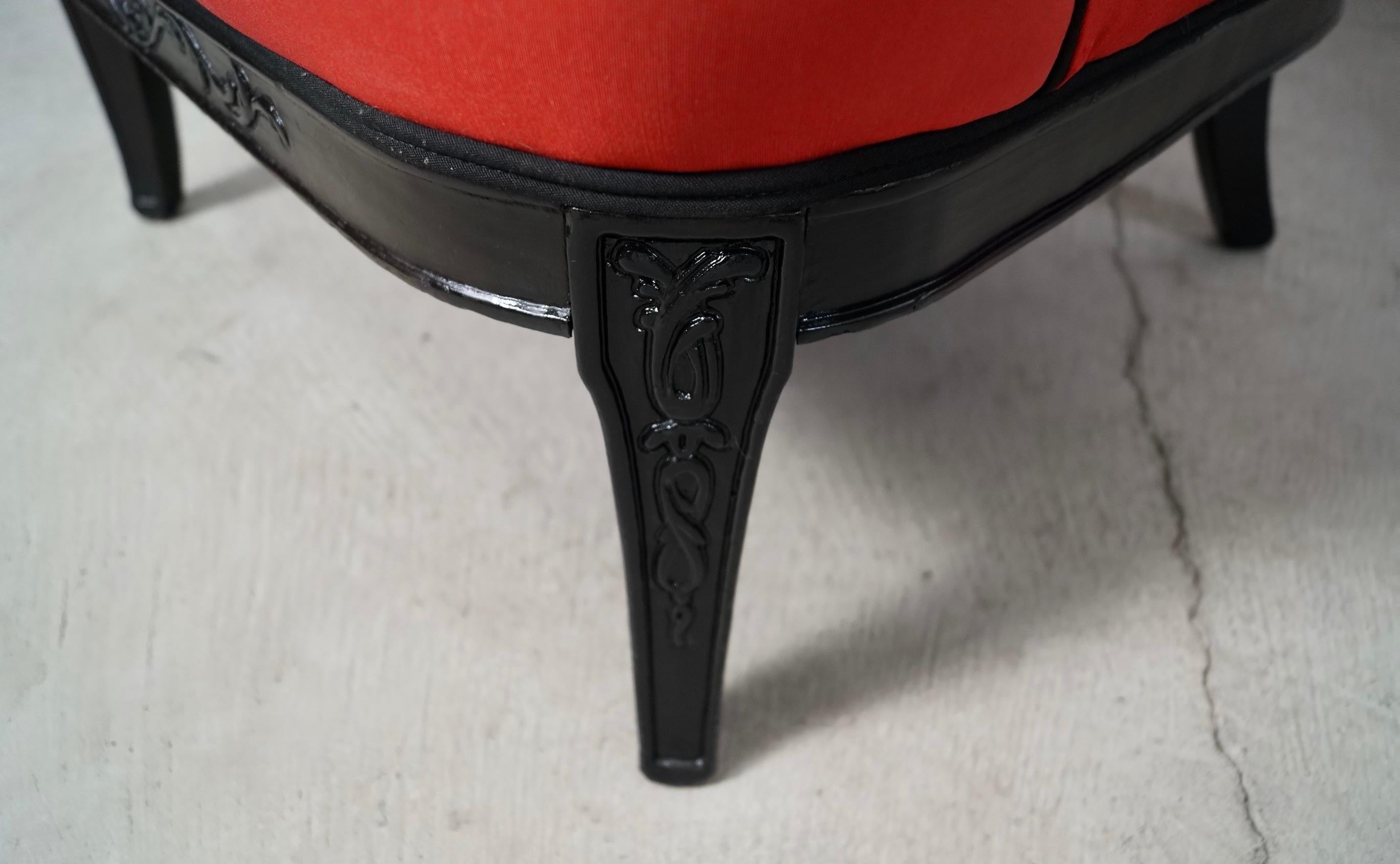 Paire de chaises à dossier papillon Hollywood Regency des années 1930 en vente 12