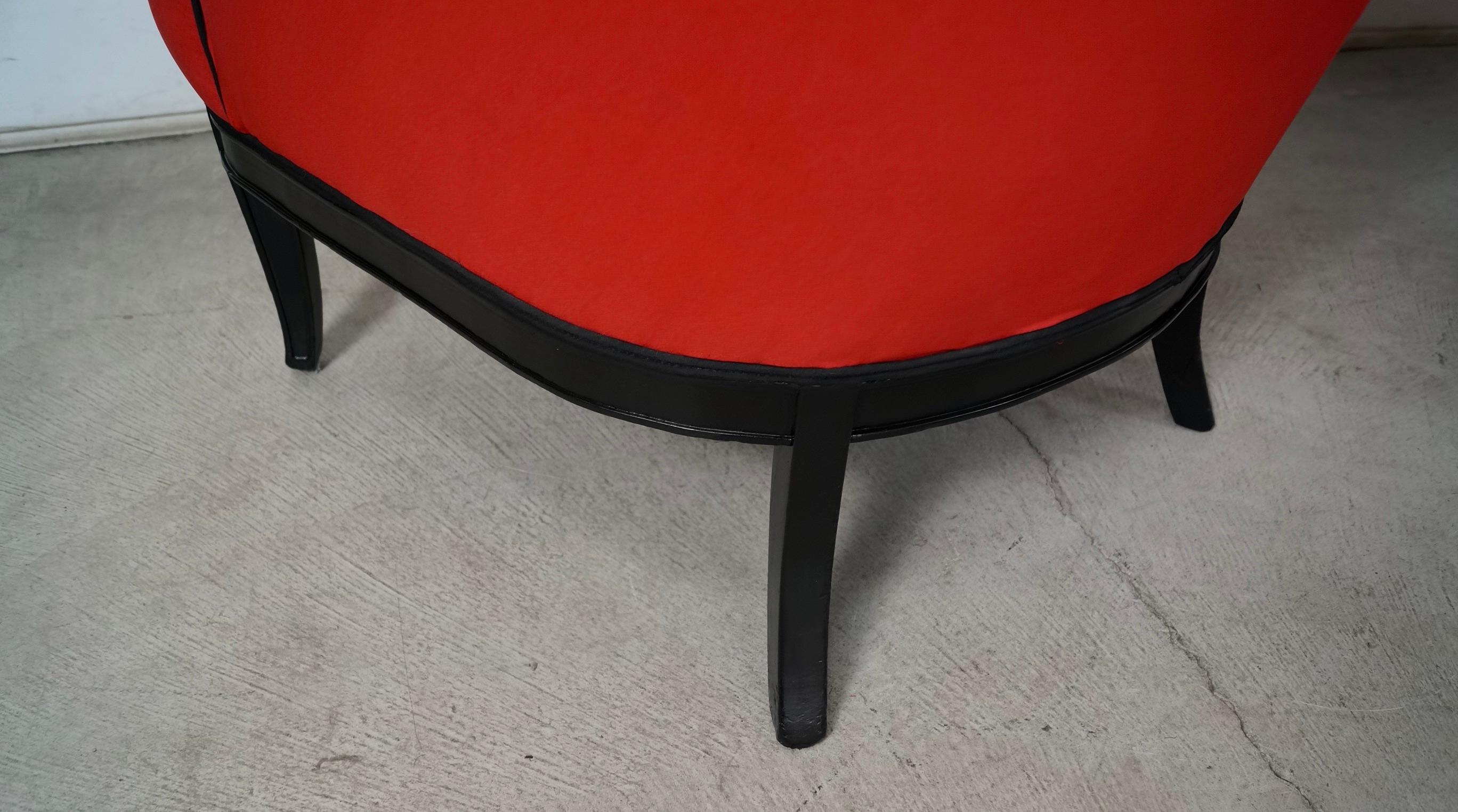 Paire de chaises à dossier papillon Hollywood Regency des années 1930 en vente 14