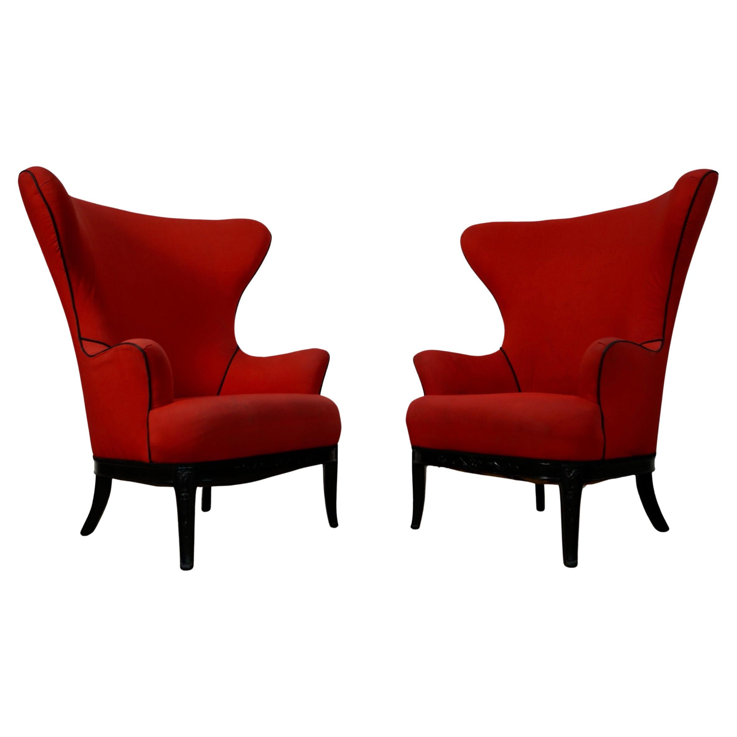 Paire de chaises à dossier papillon Hollywood Regency des années 1930