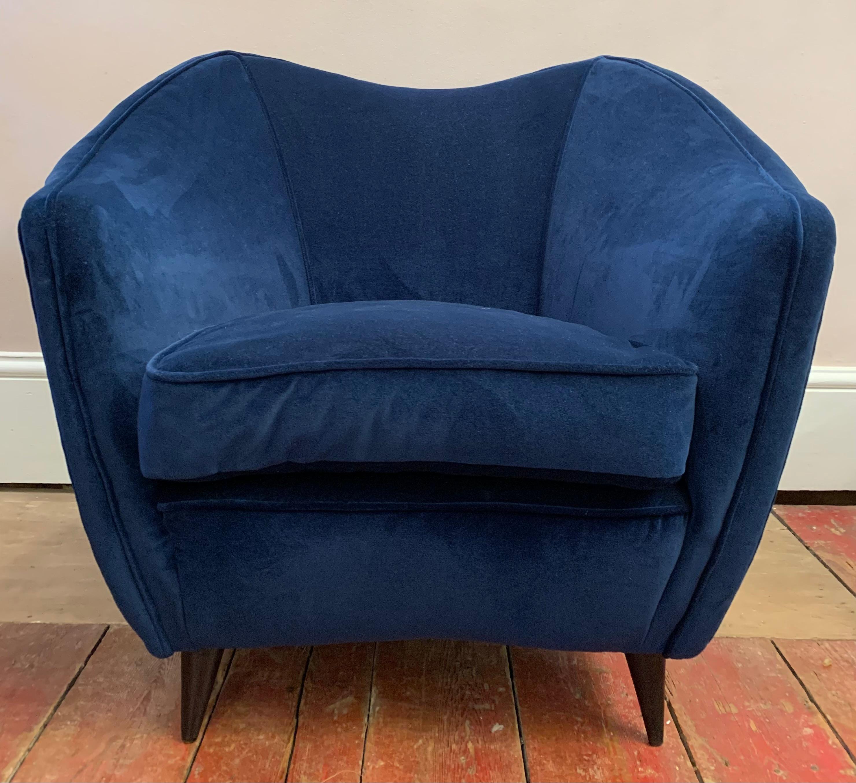 Pair of 1930s Italian Gio Ponti Armchairs for Casa e Giardino in Sapphire Blue 4