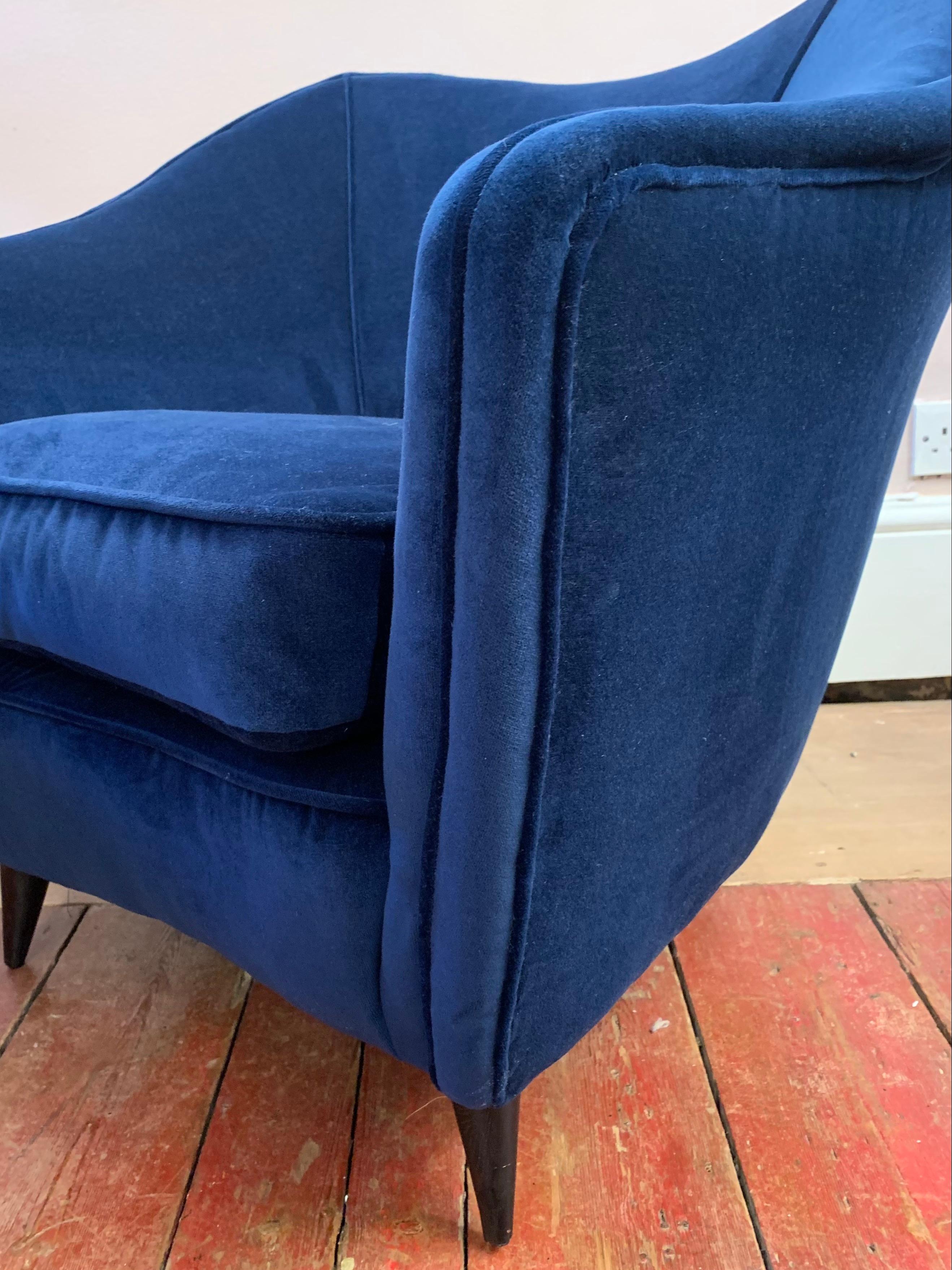 Pair of 1930s Italian Gio Ponti Armchairs for Casa e Giardino in Sapphire Blue 7