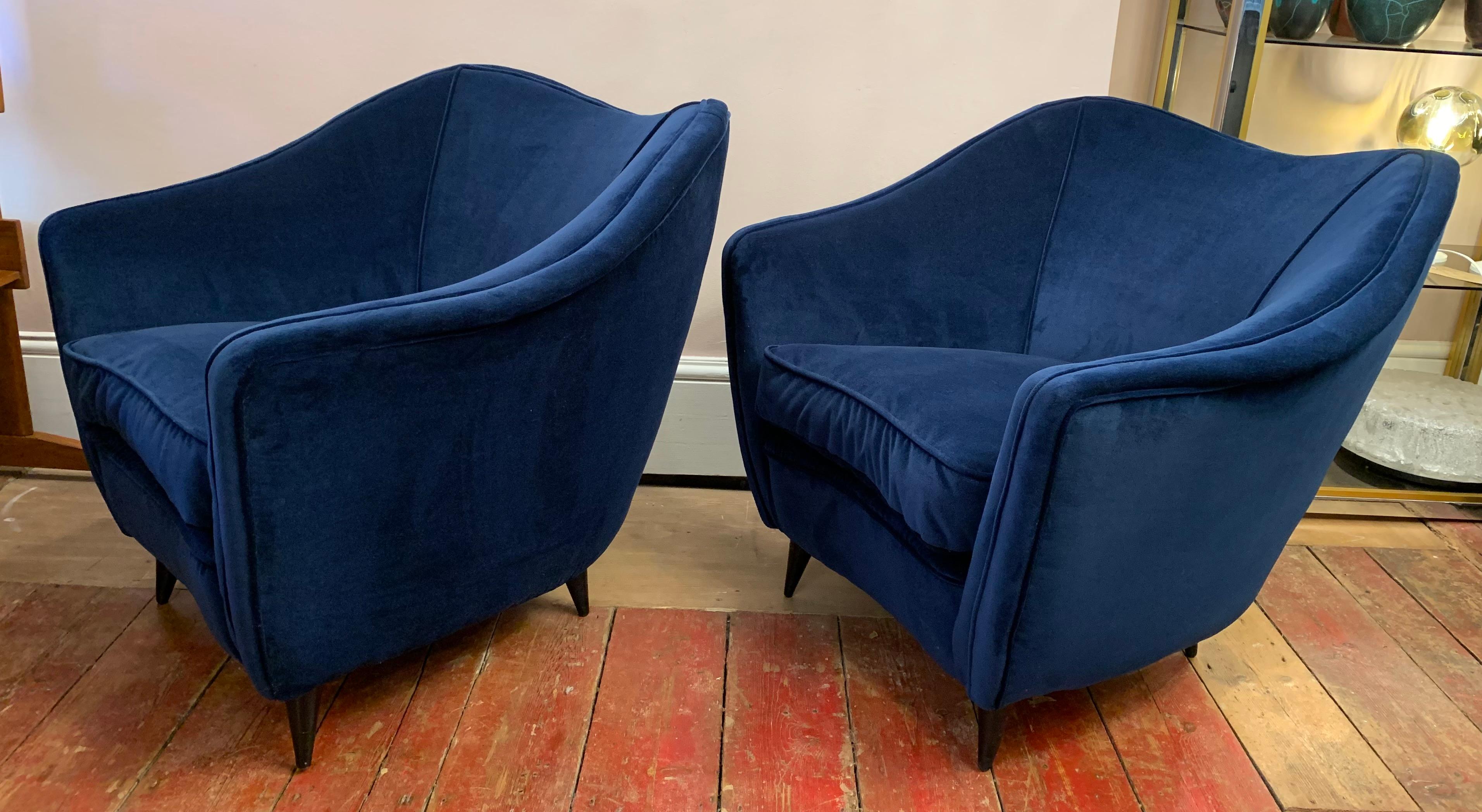 Pair of 1930s Italian Gio Ponti Armchairs for Casa e Giardino in Sapphire Blue In Good Condition In London, GB