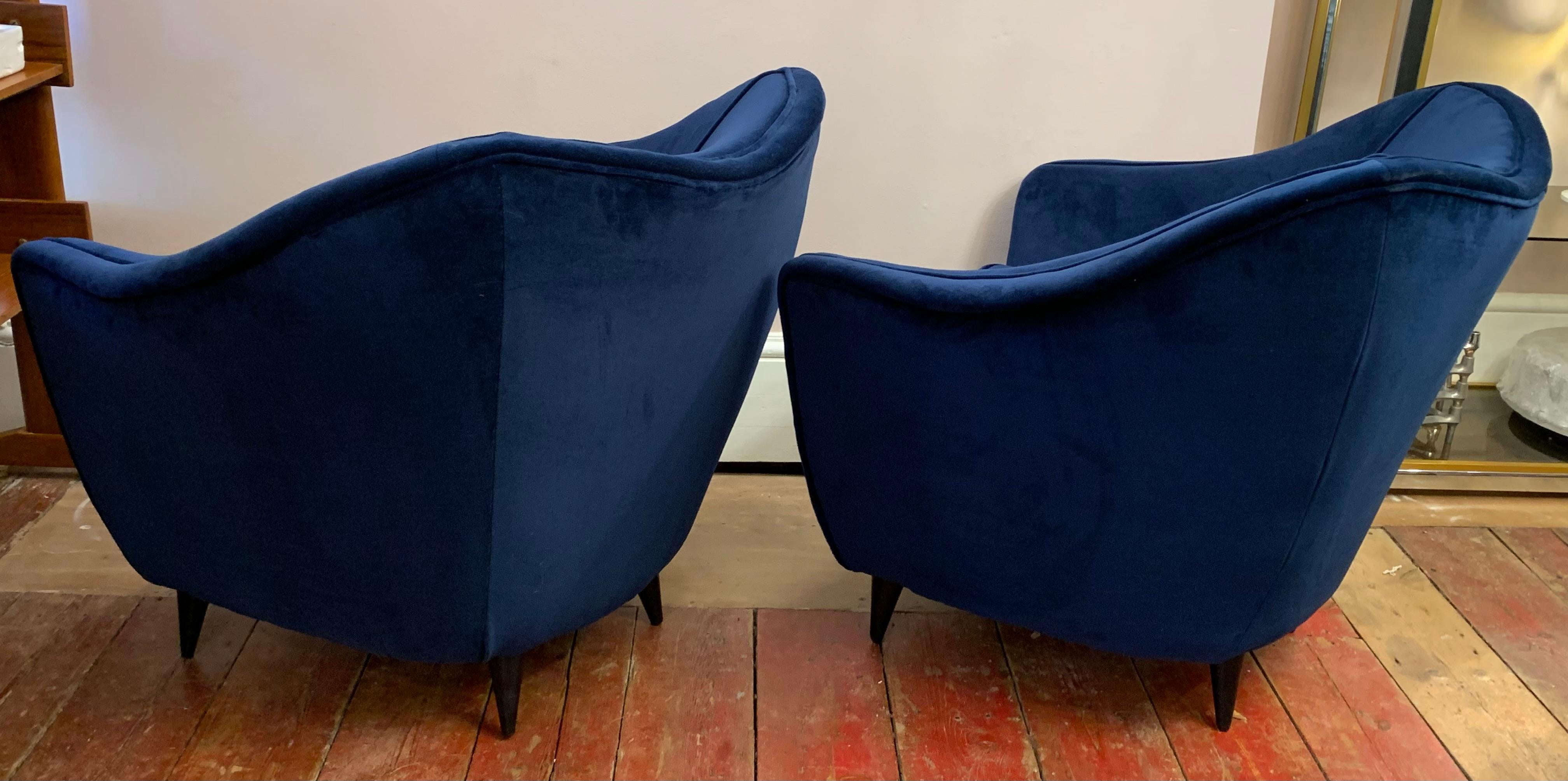 Pair of 1930s Italian Gio Ponti Armchairs for Casa e Giardino in Sapphire Blue 2