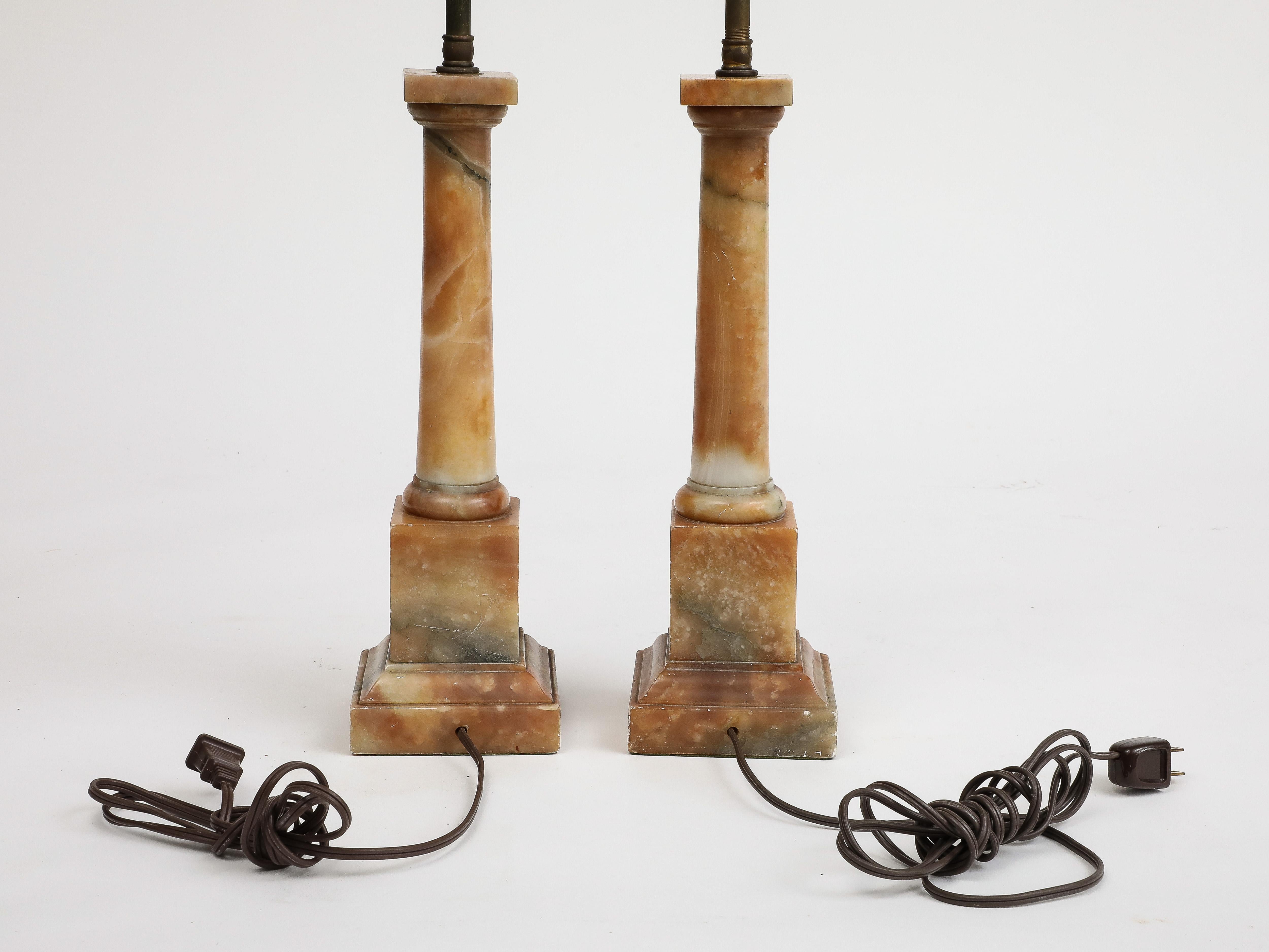 Pair of 1930s Italian Marble Art Deco Table Lamps For Sale 6