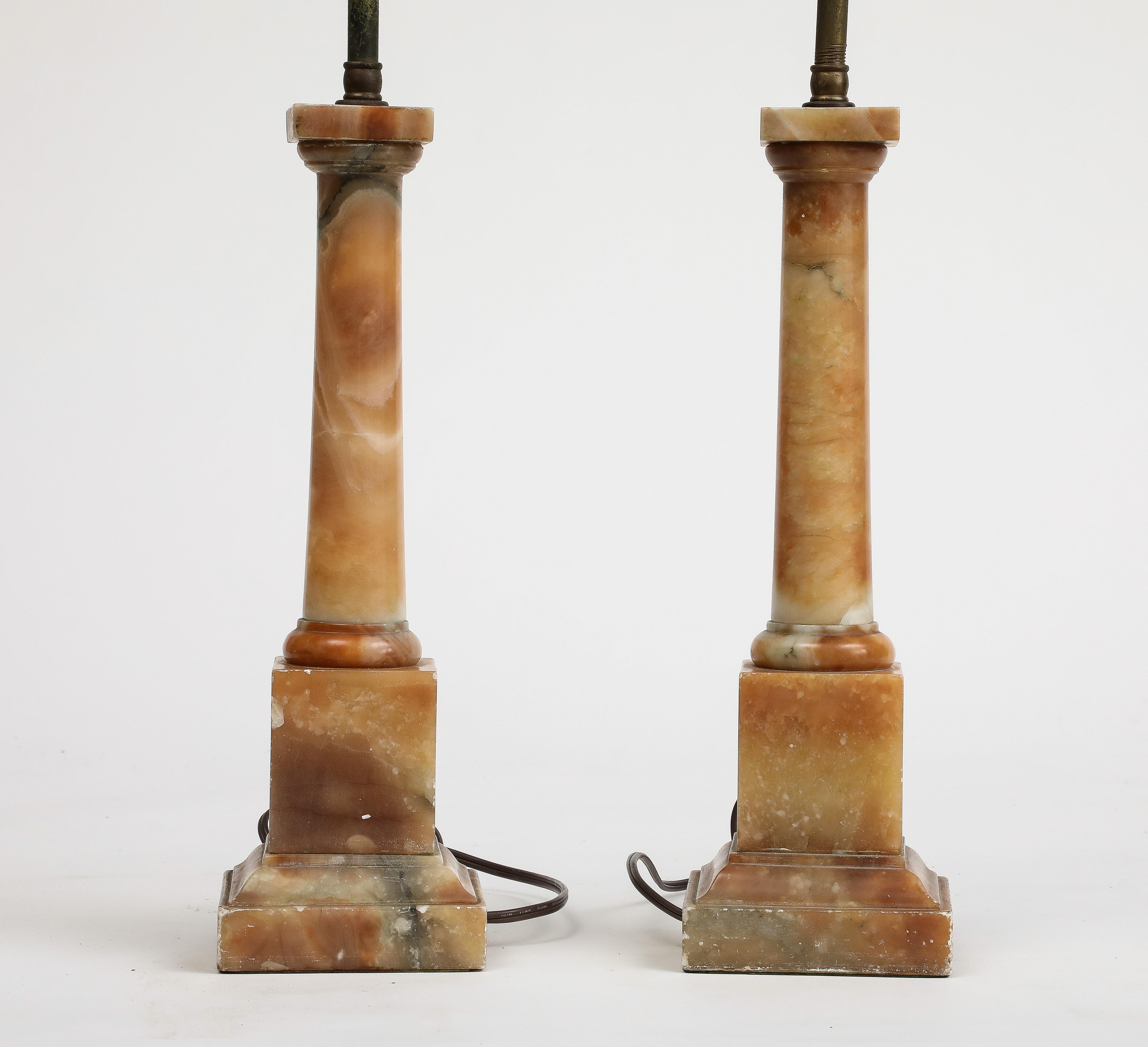 Pair of 1930s Italian Marble Art Deco Table Lamps For Sale 5