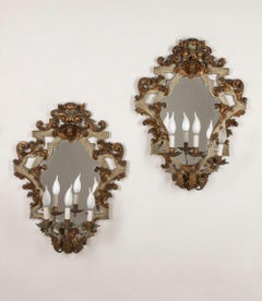Ein Paar italienische Wandapplikationen aus den 1930er Jahren, bemalt und aus Giltwood