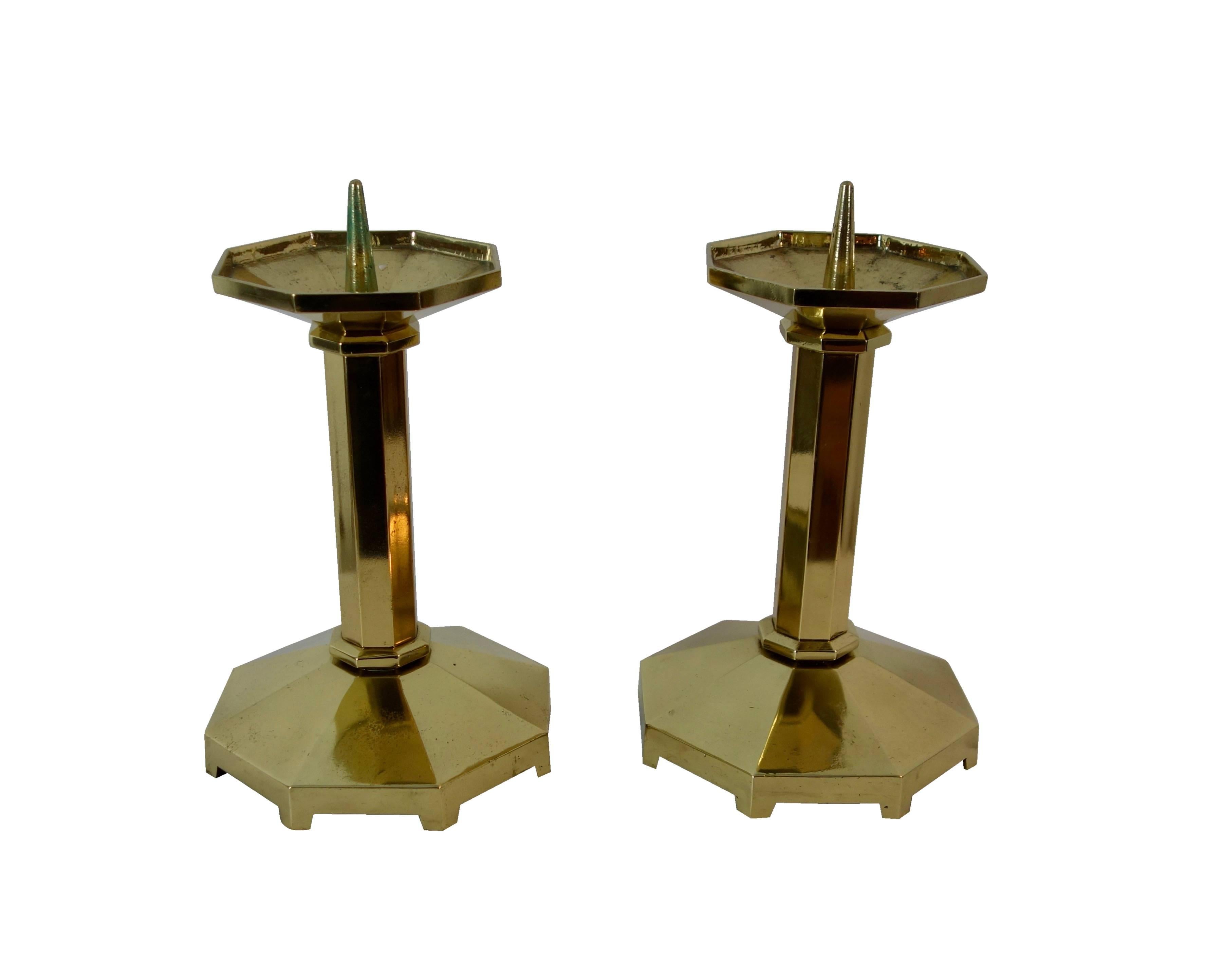 Pair of 1930s Monumental Solid Brass European Modernism Candlesticks For Sale 4