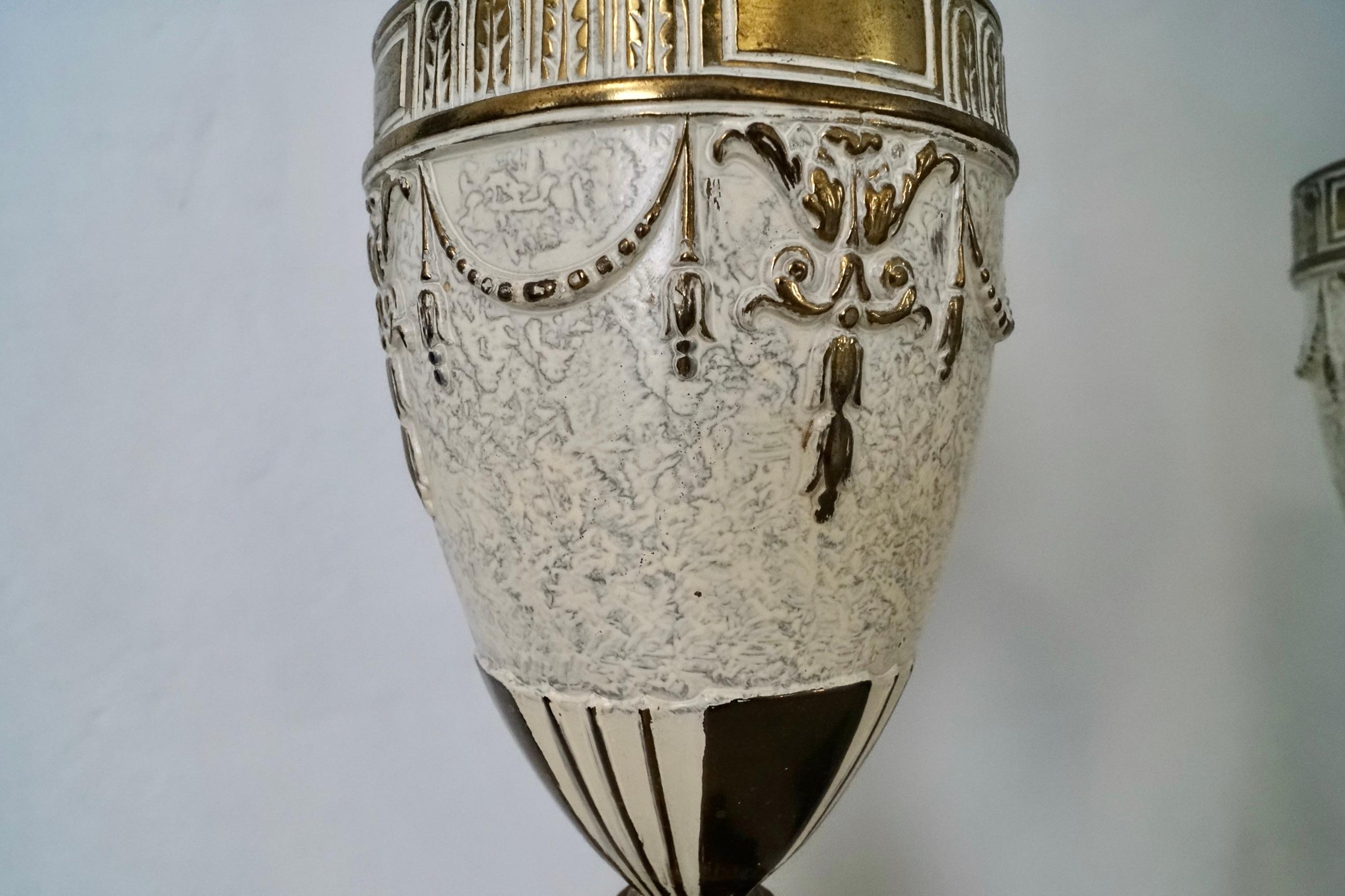 Paire de lampes de table néoclassiques d'inspiration romaine ancienne des années 1930  en vente 4
