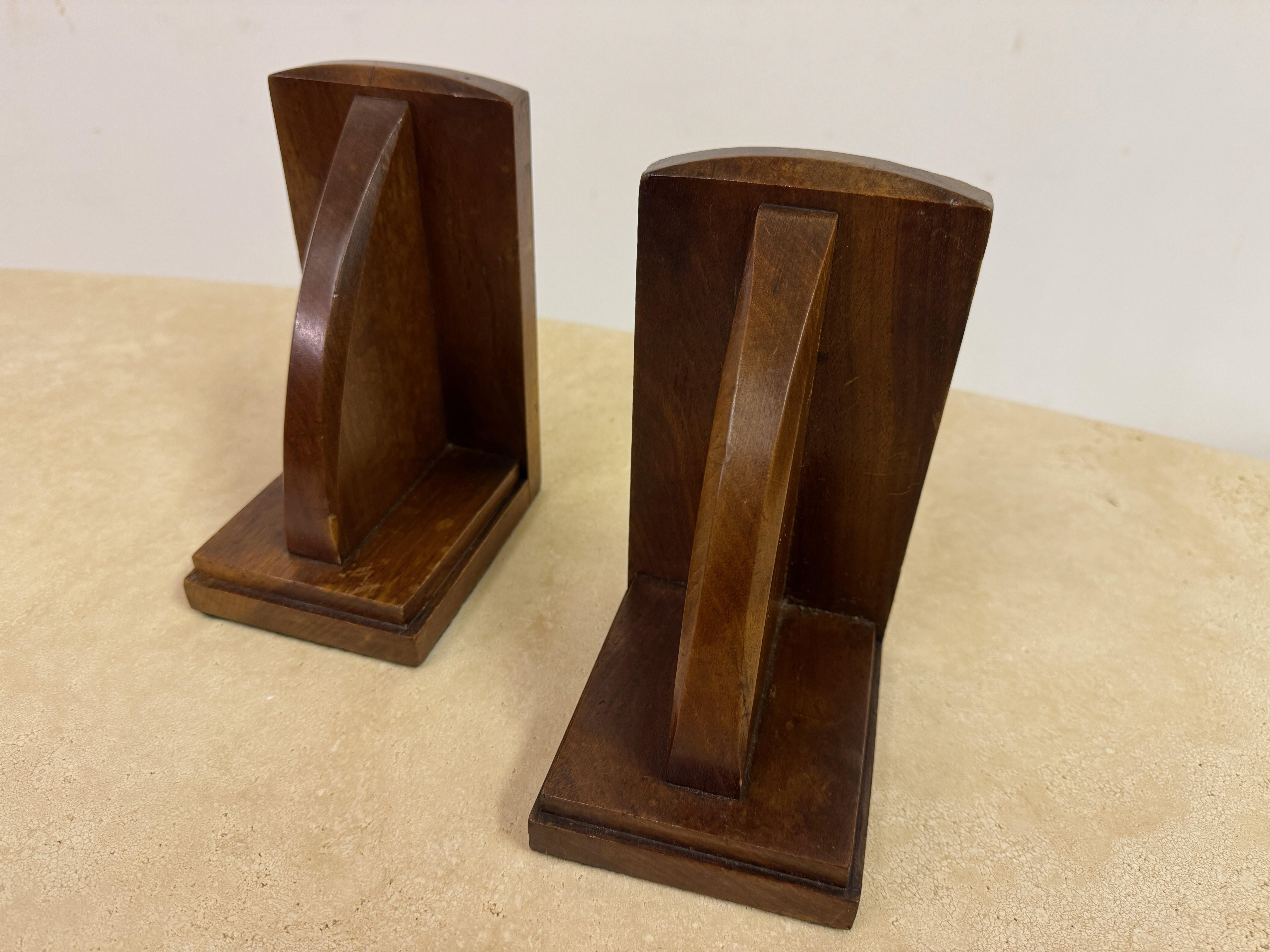20th Century Pair of 1930s Oak Bookends by Heals For Sale