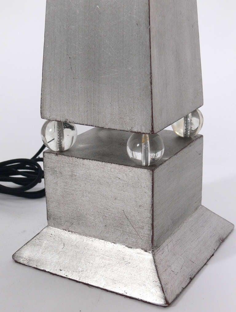 American Pair of 1930s Silver Leaf Obelisk Lamps For Sale