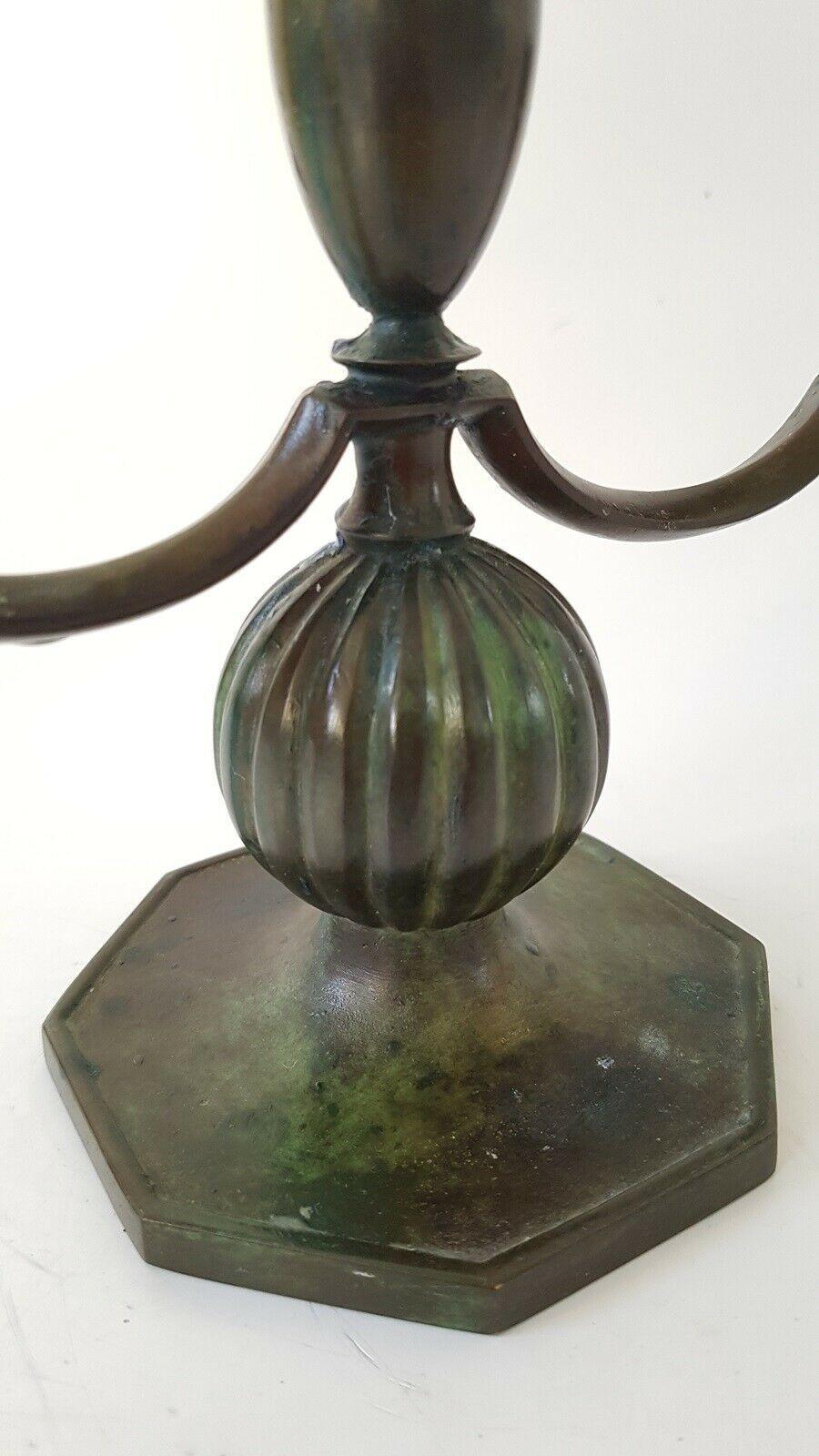 Coppia di candelabri svedesi in bronzo degli anni '30 di Jacob Ängman per GAB In condizioni buone in vendita a Stockholm, SE