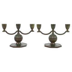 Coppia di candelabri svedesi in bronzo degli anni '30 di Jacob Ängman per GAB