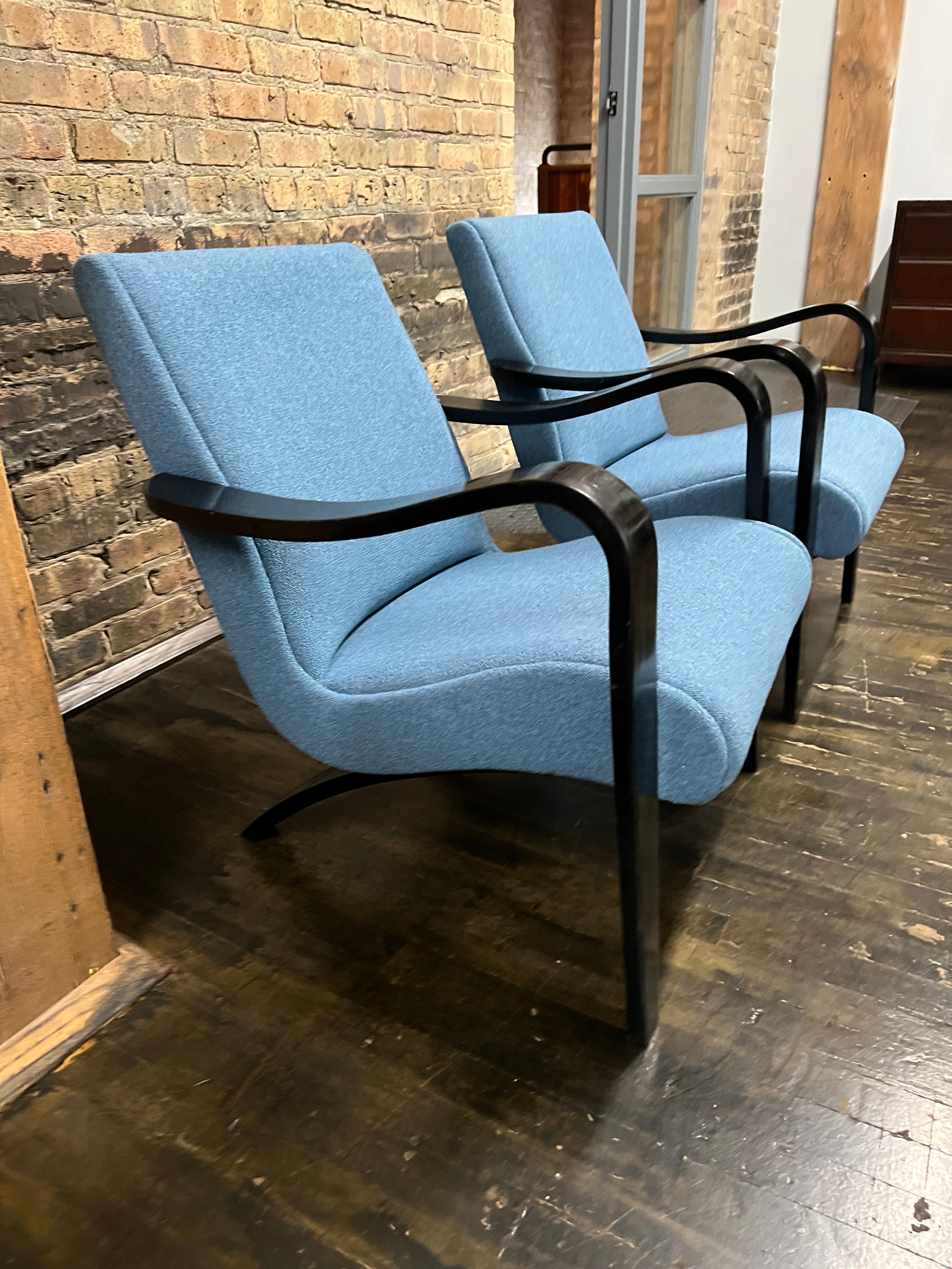 Américain Paire de fauteuils Thonet en bois courbé des années 1930 dans le style d'Alvar Aalto en vente