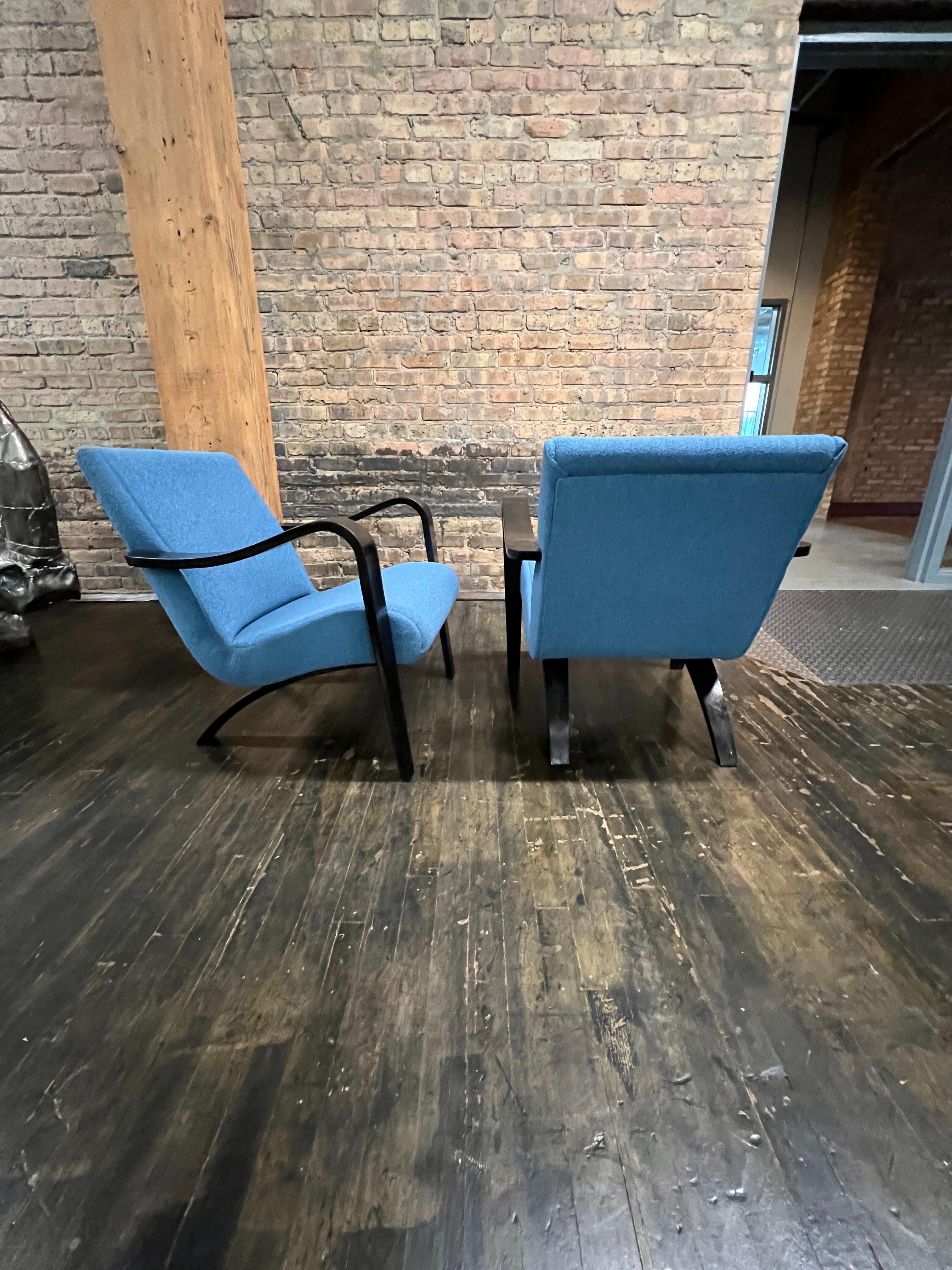 Milieu du XXe siècle Paire de fauteuils Thonet en bois courbé des années 1930 dans le style d'Alvar Aalto en vente