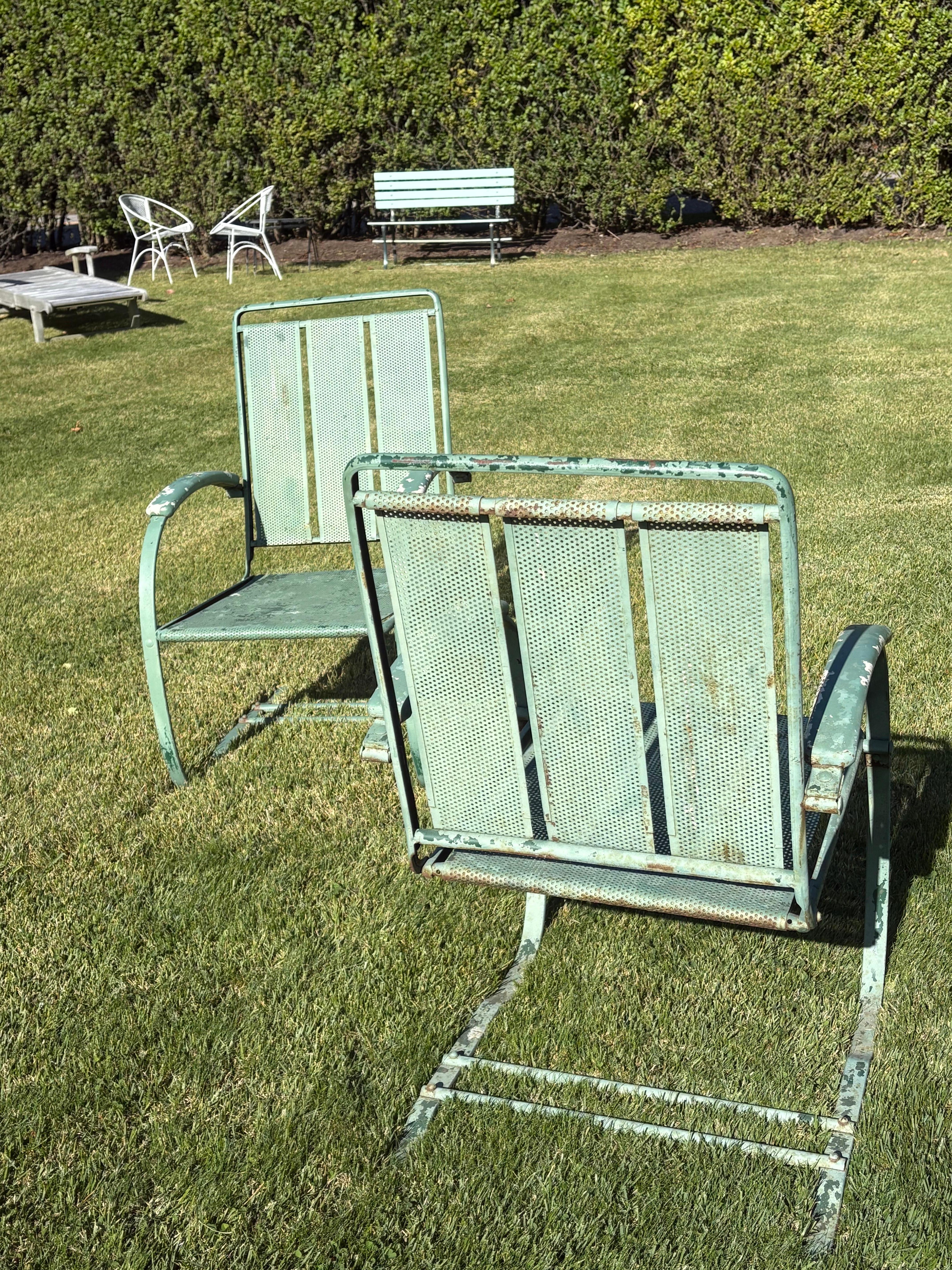 Coppia di sedie da giardino in metallo a molla Howell Company degli anni '30, modello PS575 in vendita 8