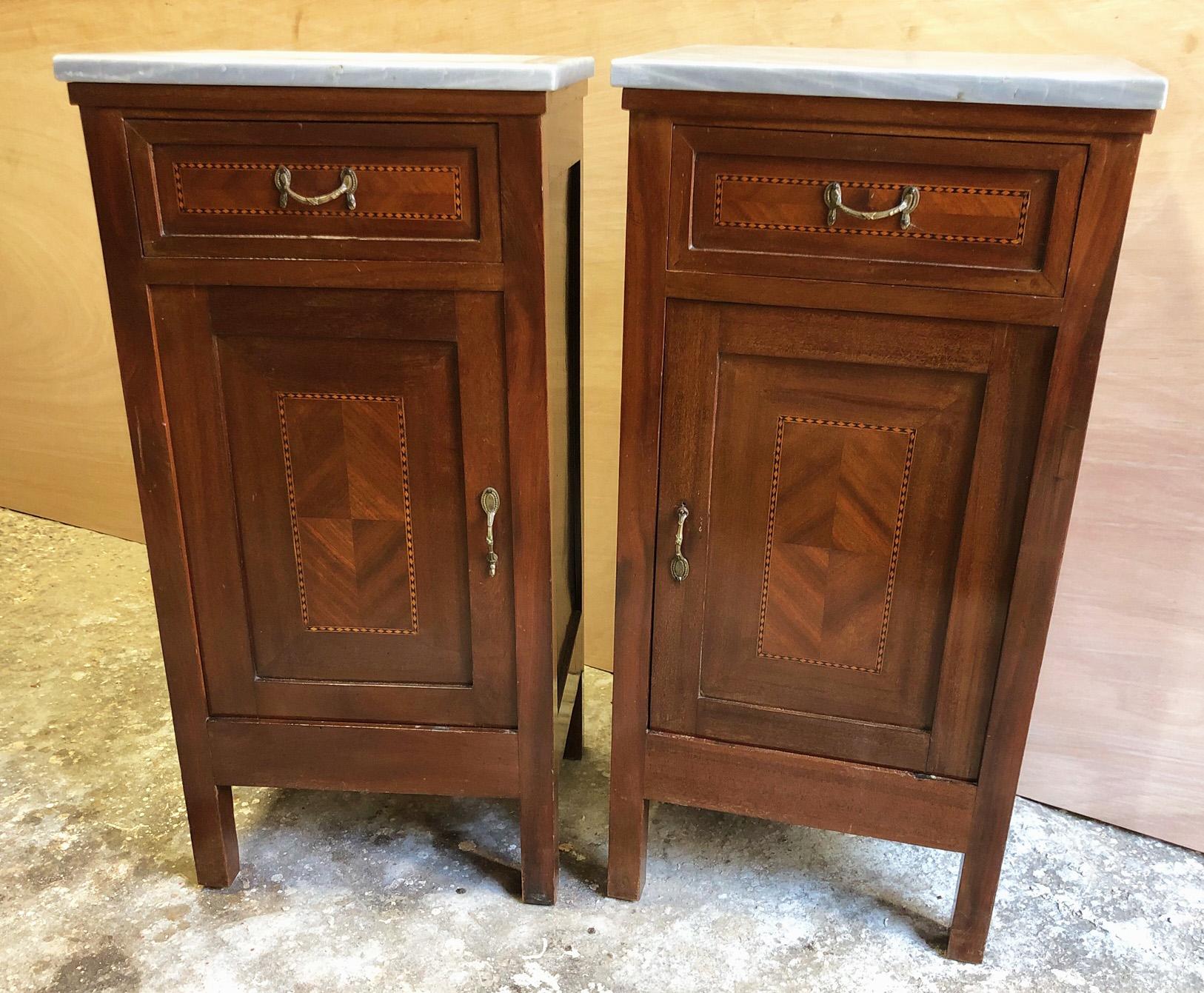 Mid-20th Century Pair of 1940 Italian Nightstands, Natural Color, Mahogany, Grey Marble