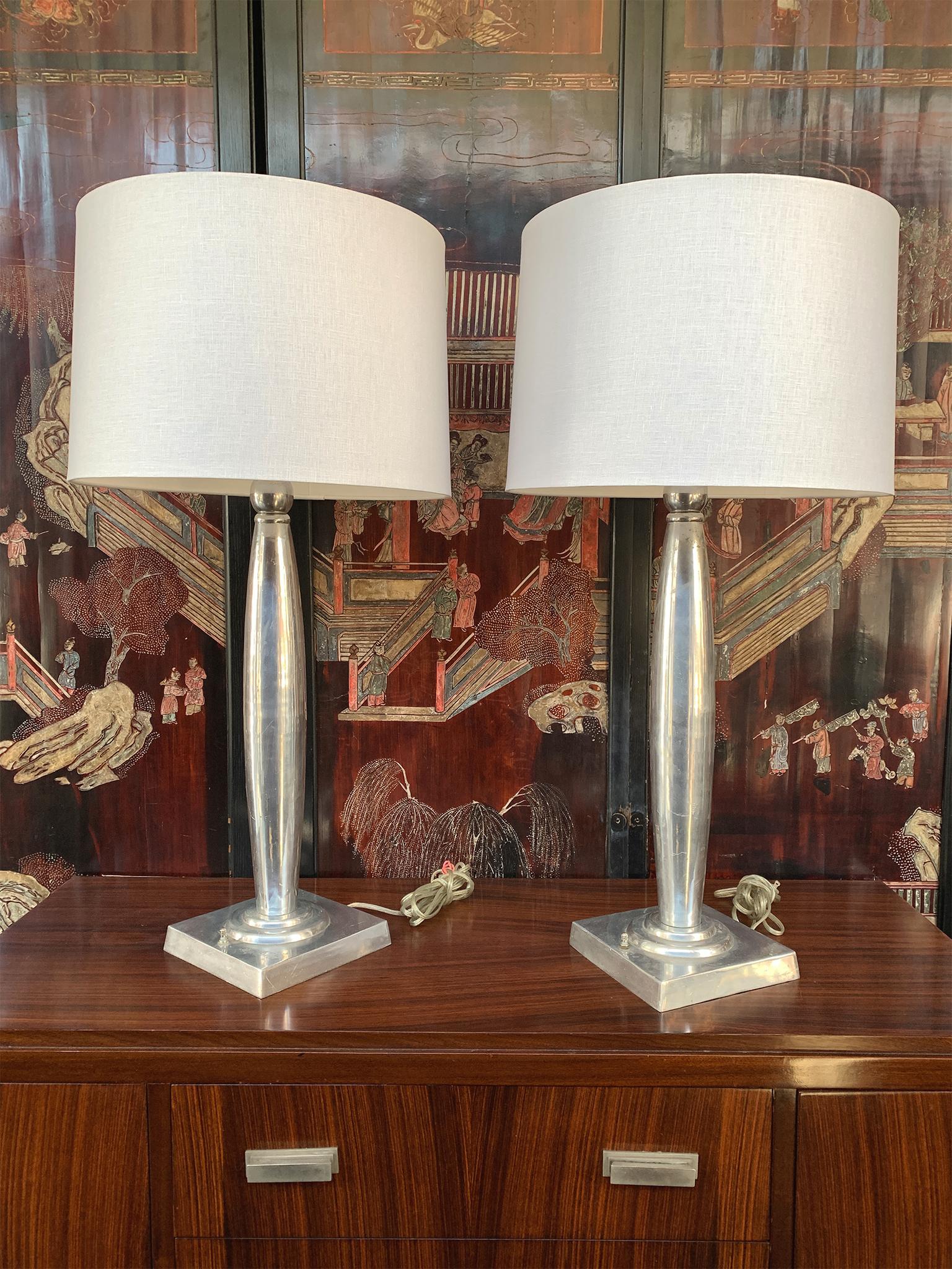 Pair of 1940s Art Deco Aluminum Table Lamps In Good Condition In New York, NY