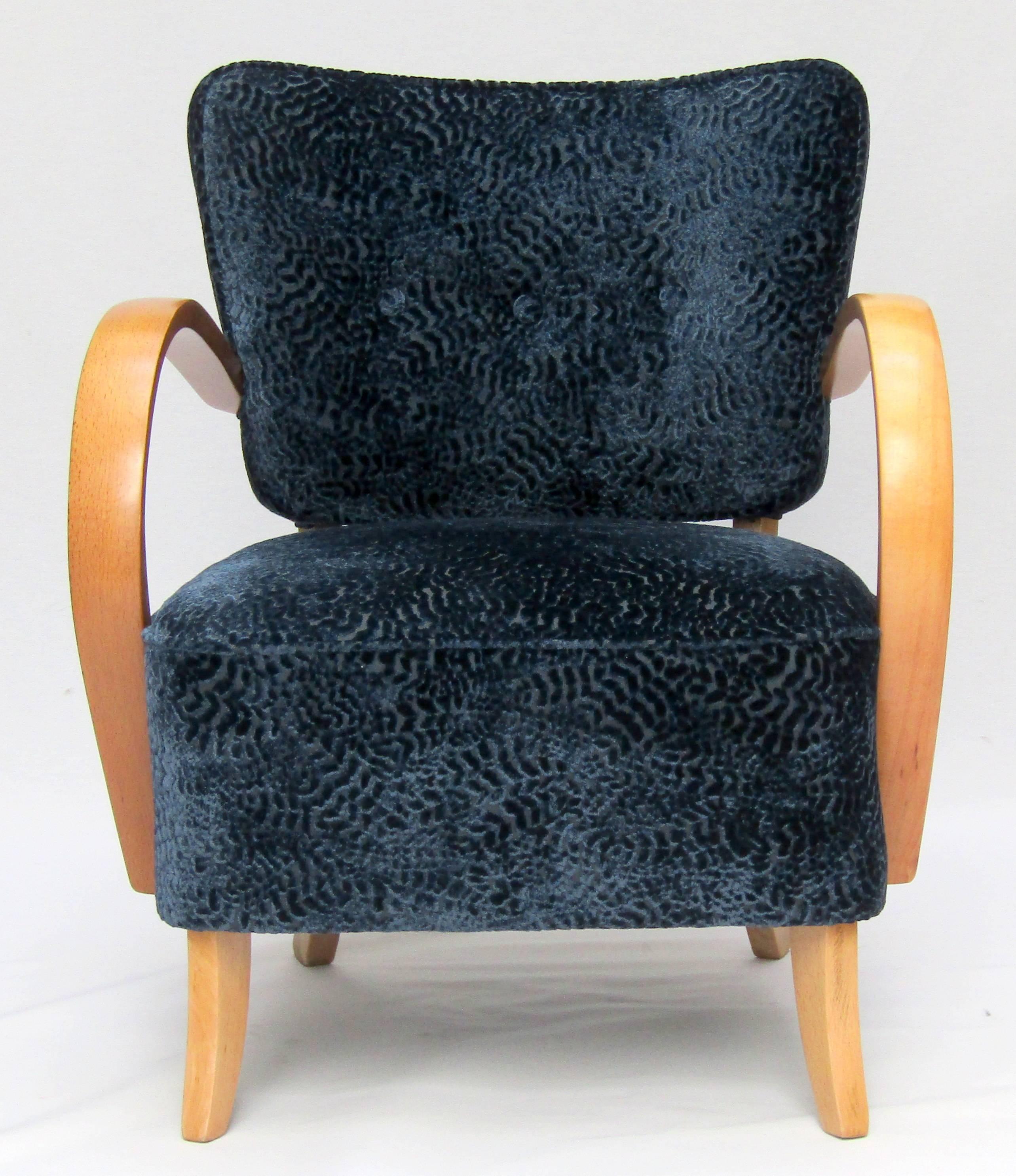 Czech Pair of 1940s Bentwood Armchairs by Jindrich Halabala For Sale
