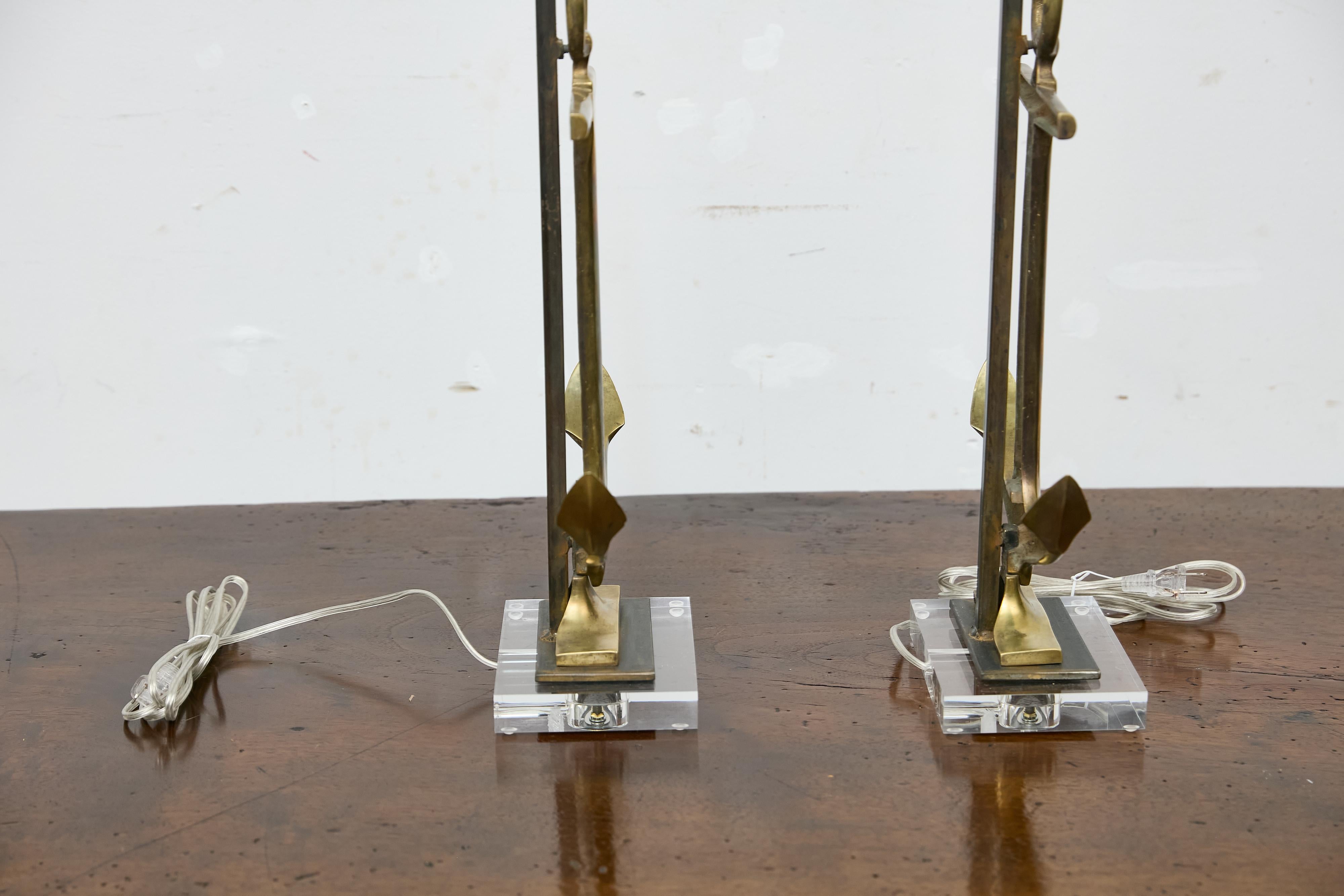 Pair of 1940s Bronze Anchor Lamps on Lucite Bases, Wired for USA For Sale 4