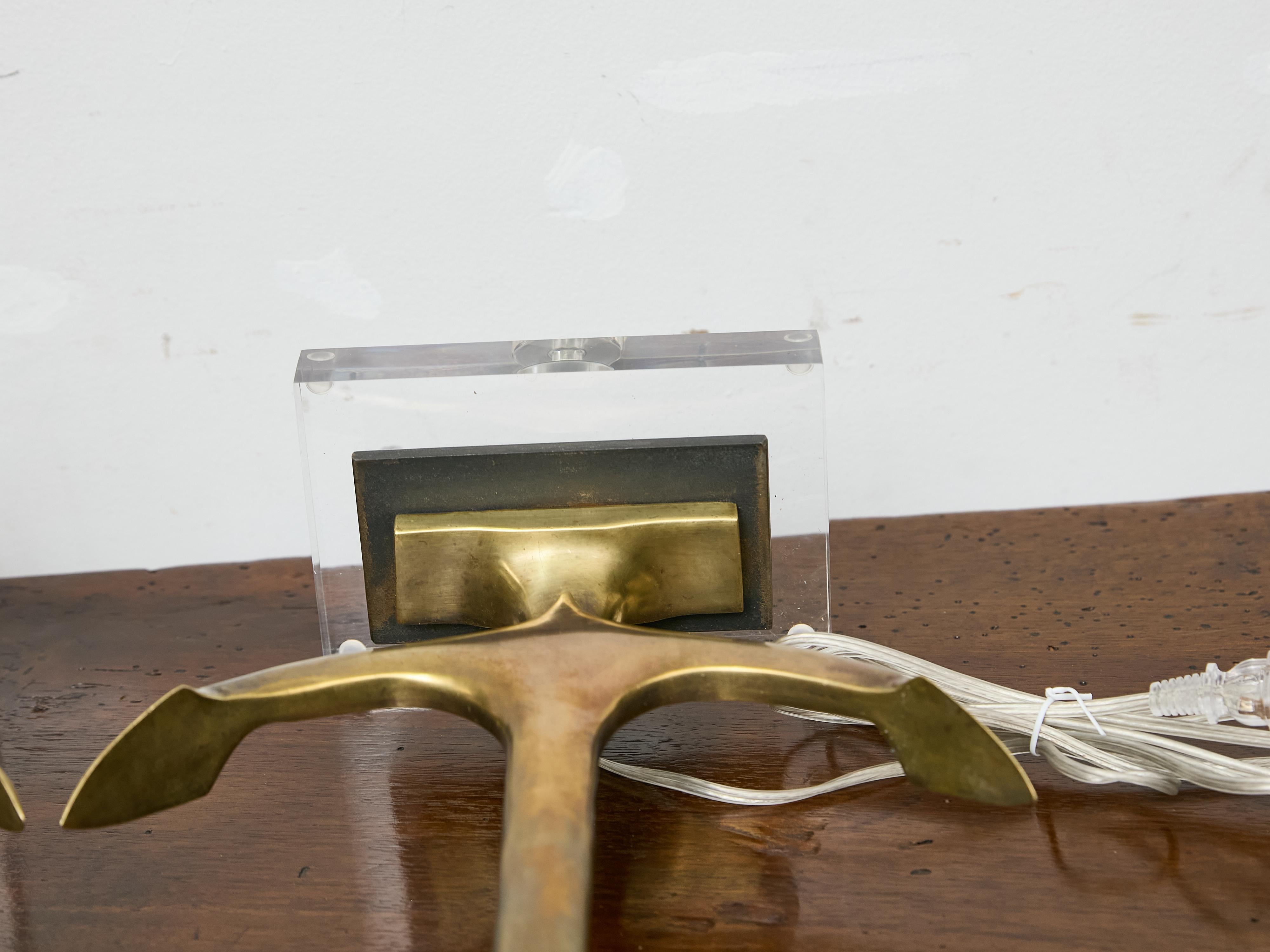 Pair of 1940s Bronze Anchor Lamps on Lucite Bases, Wired for USA For Sale 9