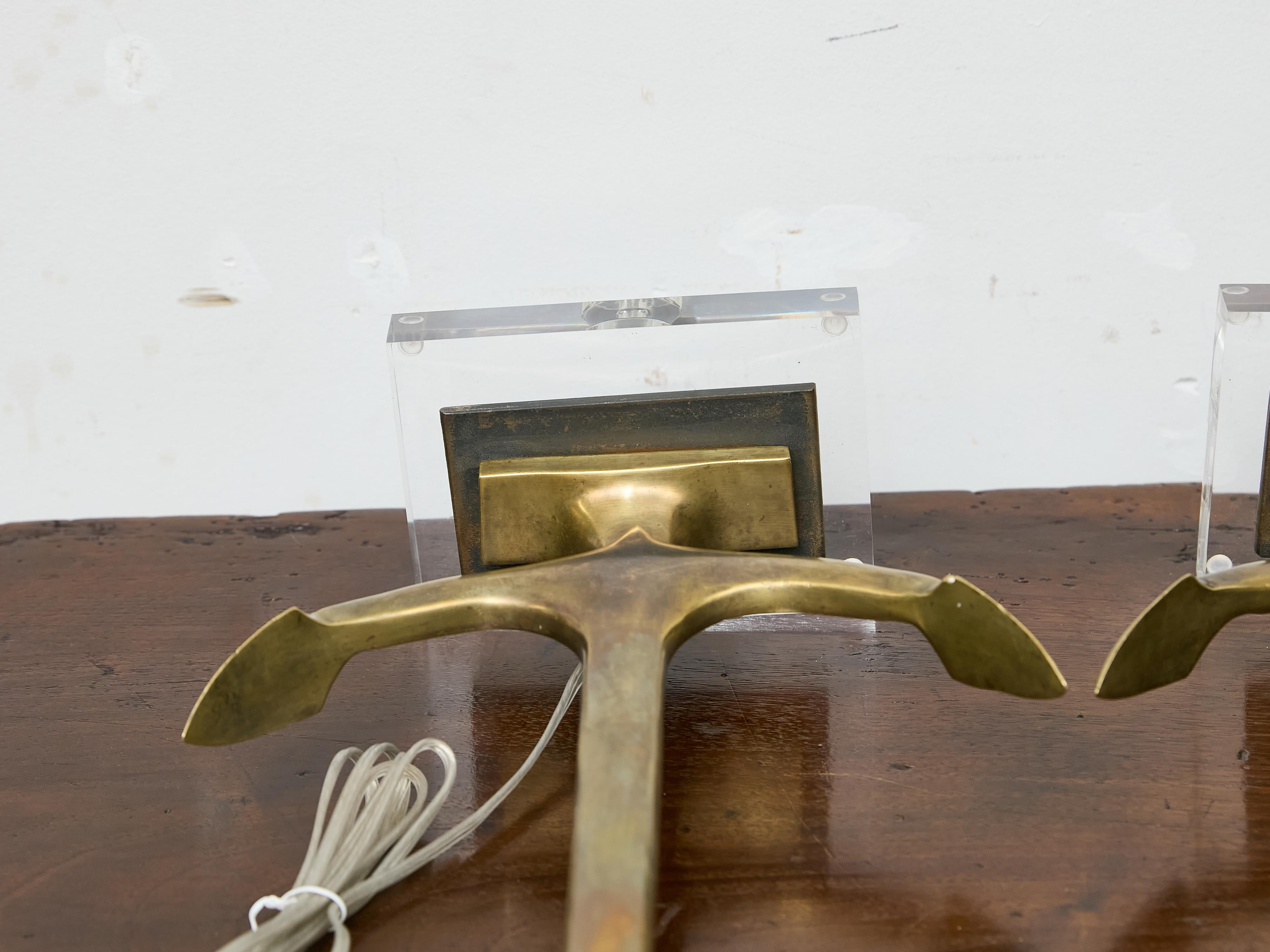 Pair of 1940s Bronze Anchor Lamps on Lucite Bases, Wired for USA For Sale 10