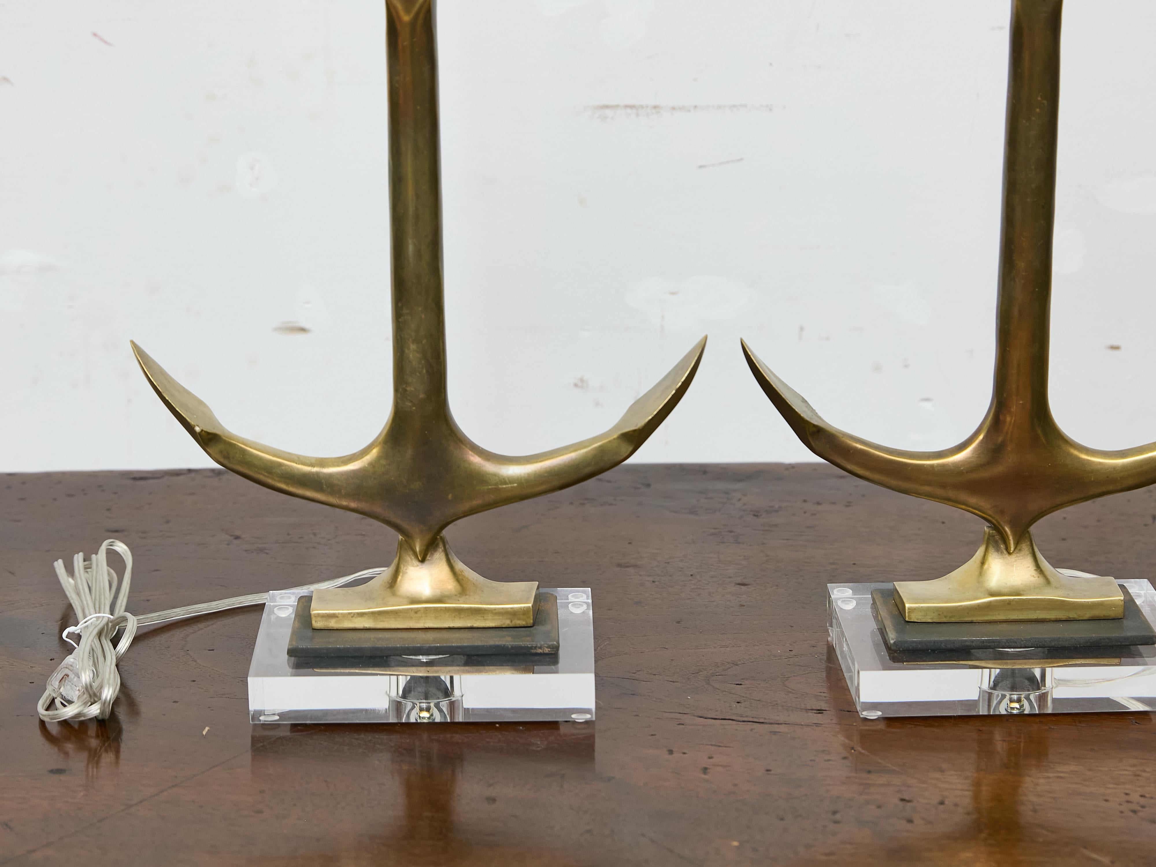 Pair of 1940s Bronze Anchor Lamps on Lucite Bases, Wired for USA For Sale 1