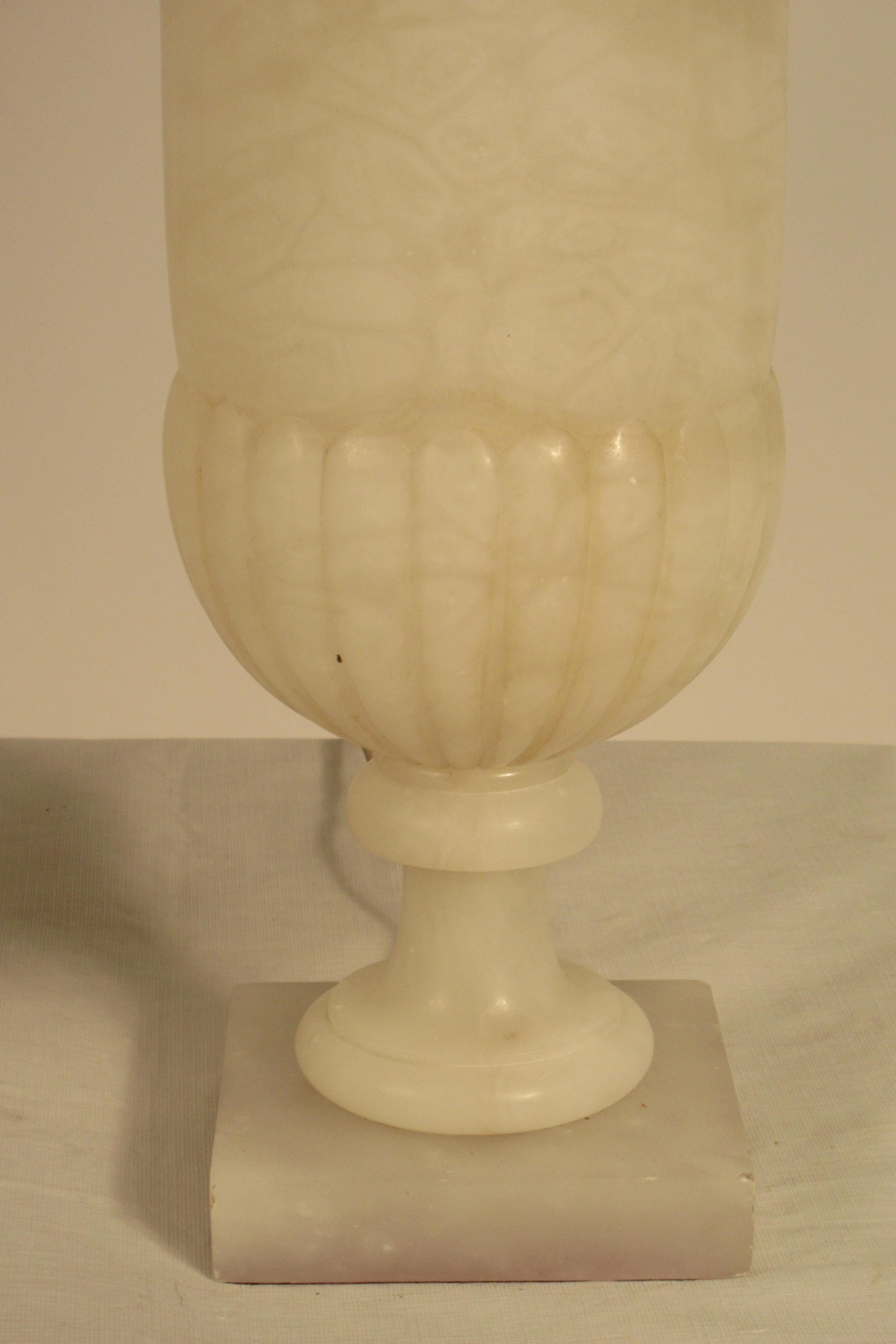 Pair of 1940s Carved Alabaster Lamps with Grape Handles 9
