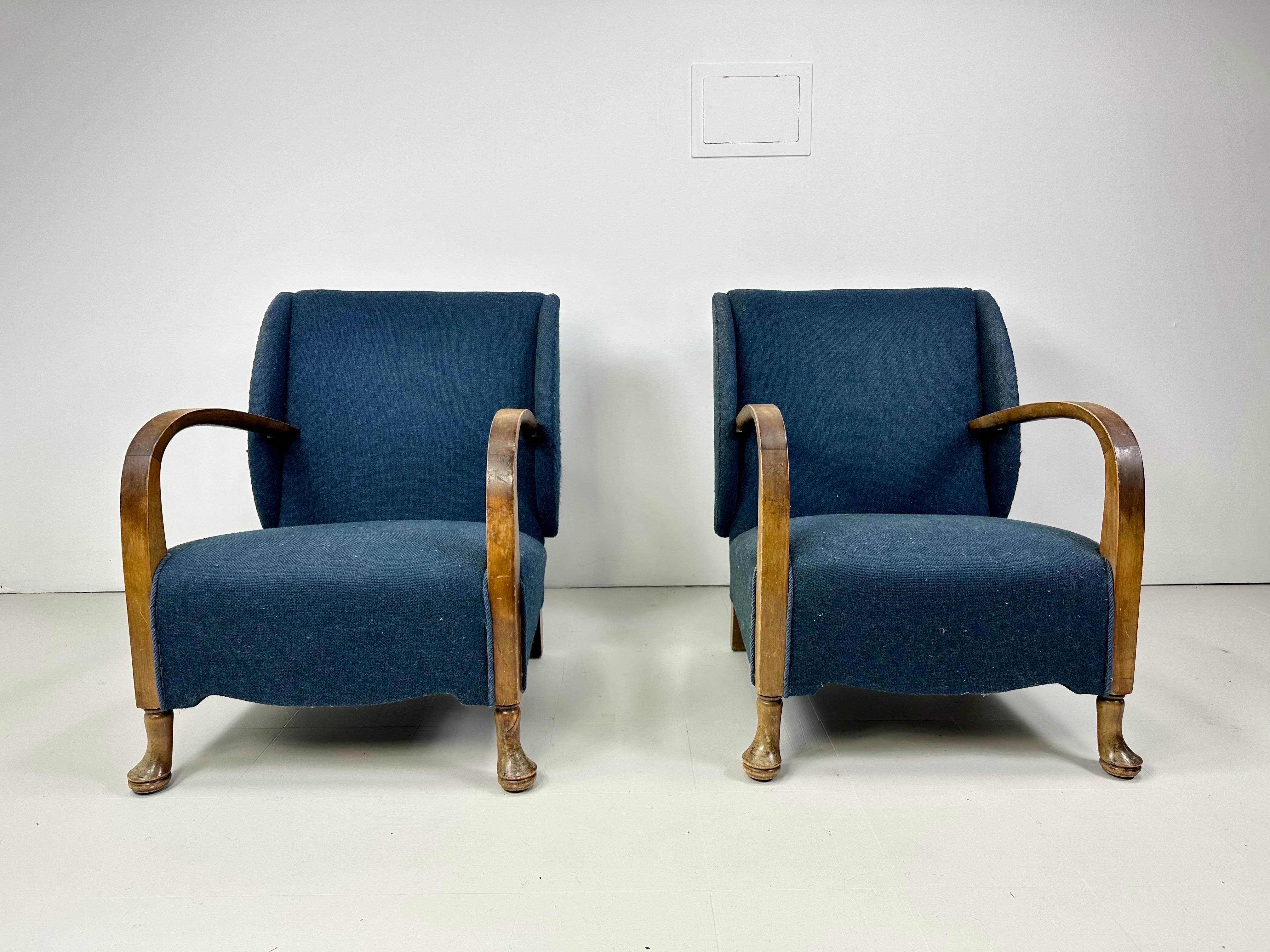 Scandinavian Modern Pair of 1940’s Danish Lounge Chairs For Sale