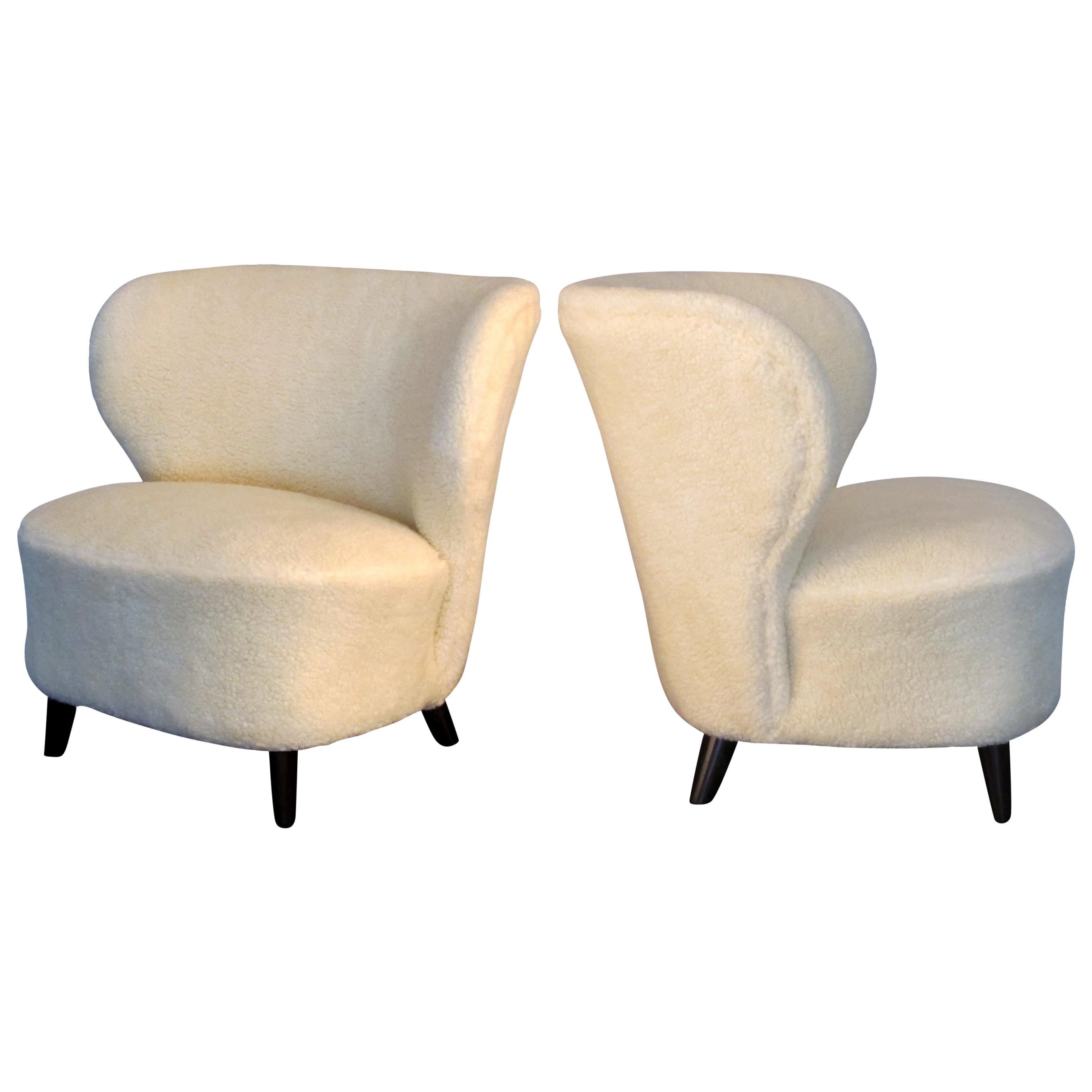 Pair of 1940s Finnish Curved Wingback Lounge Armchairs in Soft Lambskin Fabric